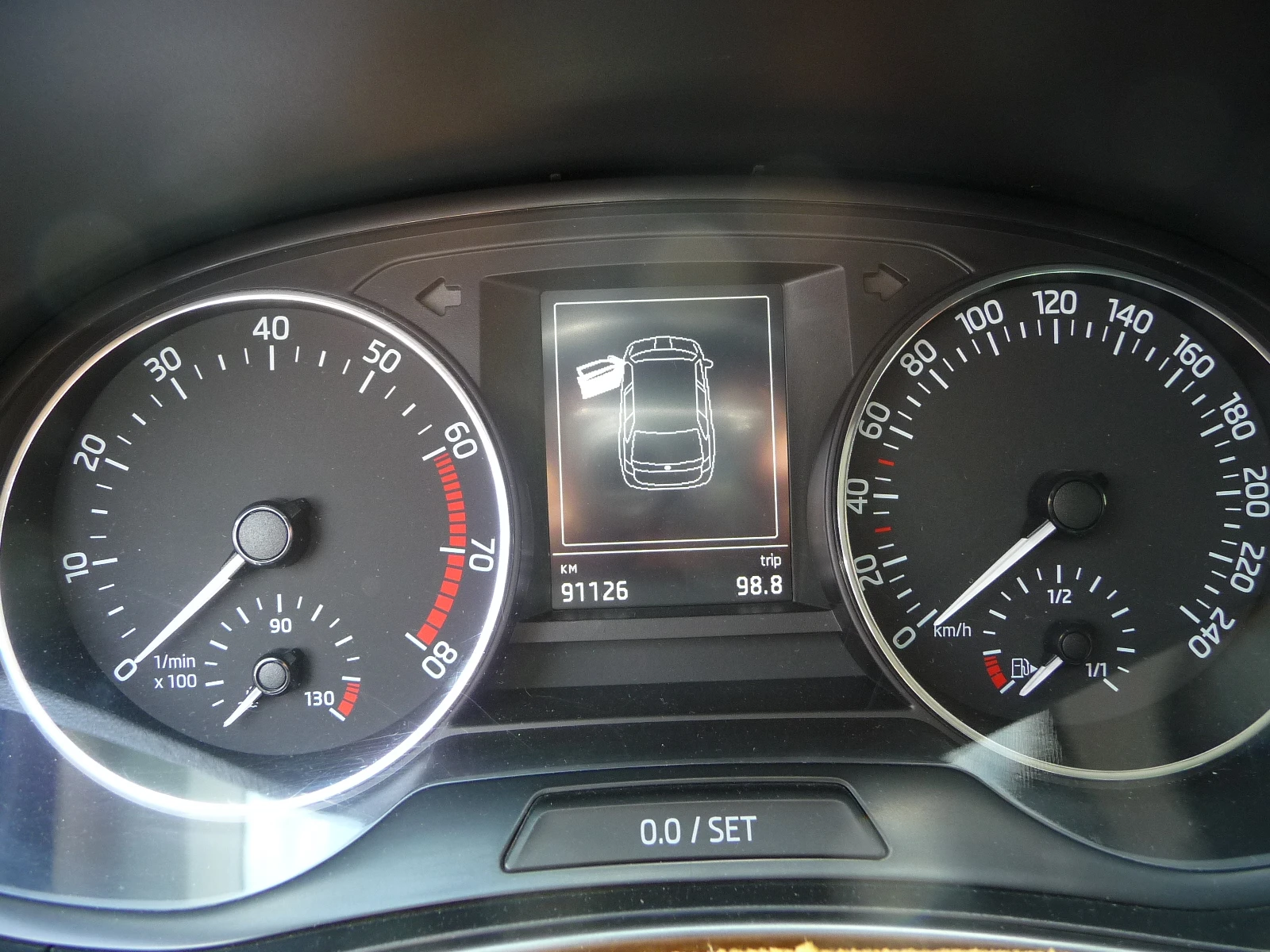 Skoda Fabia 1.0 MPI/LPG - изображение 10