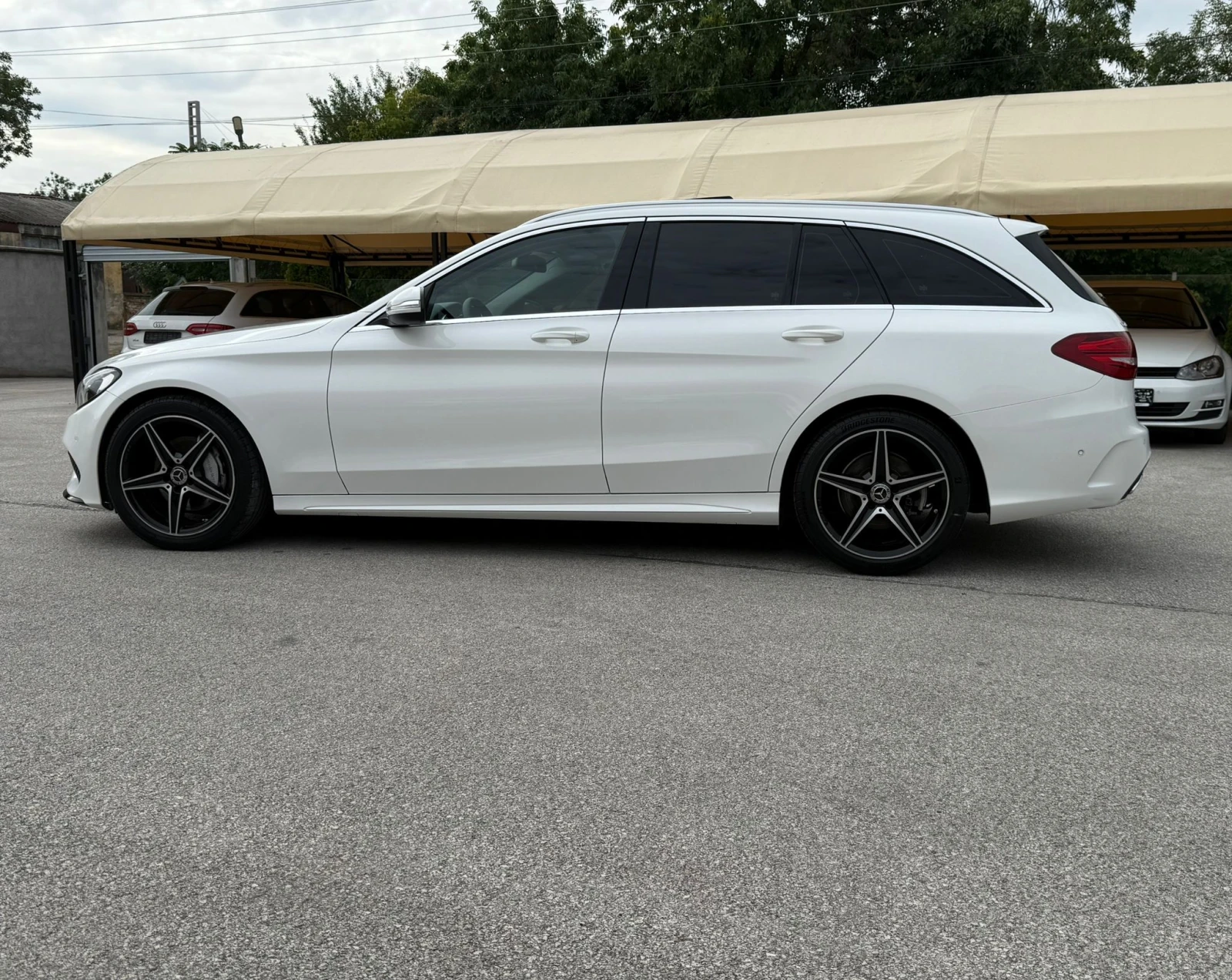 Mercedes-Benz C 220 d AMG PREMIUM NIGHT PACK !! 100% РЕАЛНИ КИЛОМЕТРИ - изображение 6