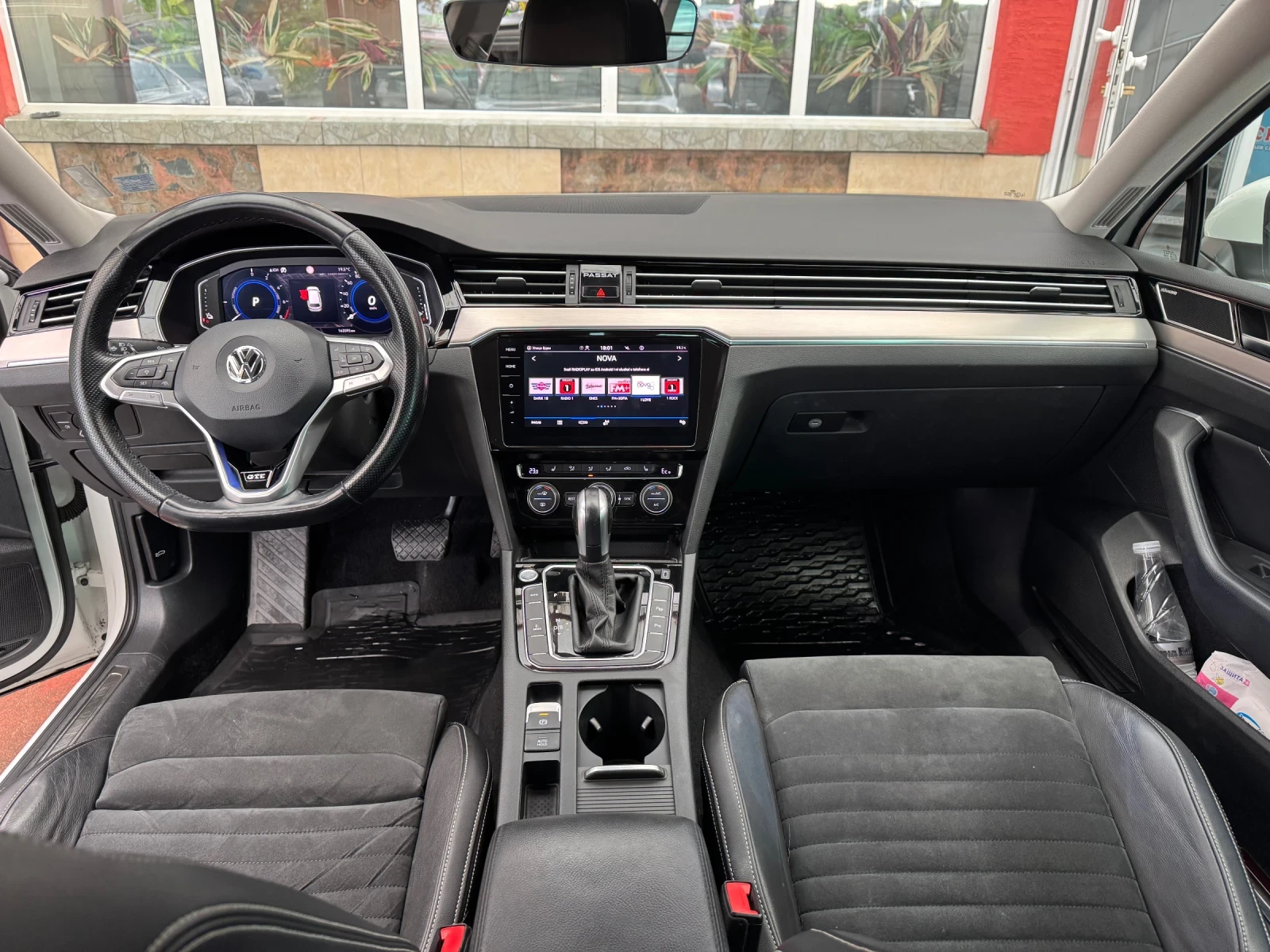 VW Passat Variant GTE B8 facelift 2020 - изображение 6