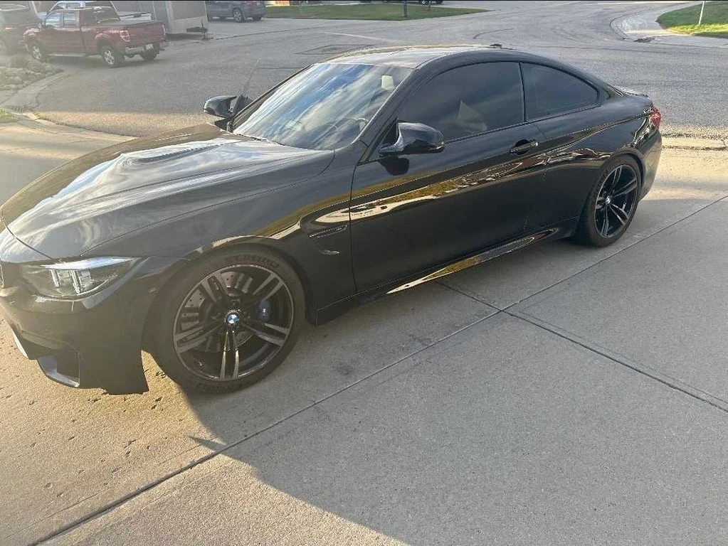 BMW M4 * Coupe * CARFAX * БЕЗ ПЪРВОНАЧАЛНА ВНОСКА - изображение 2