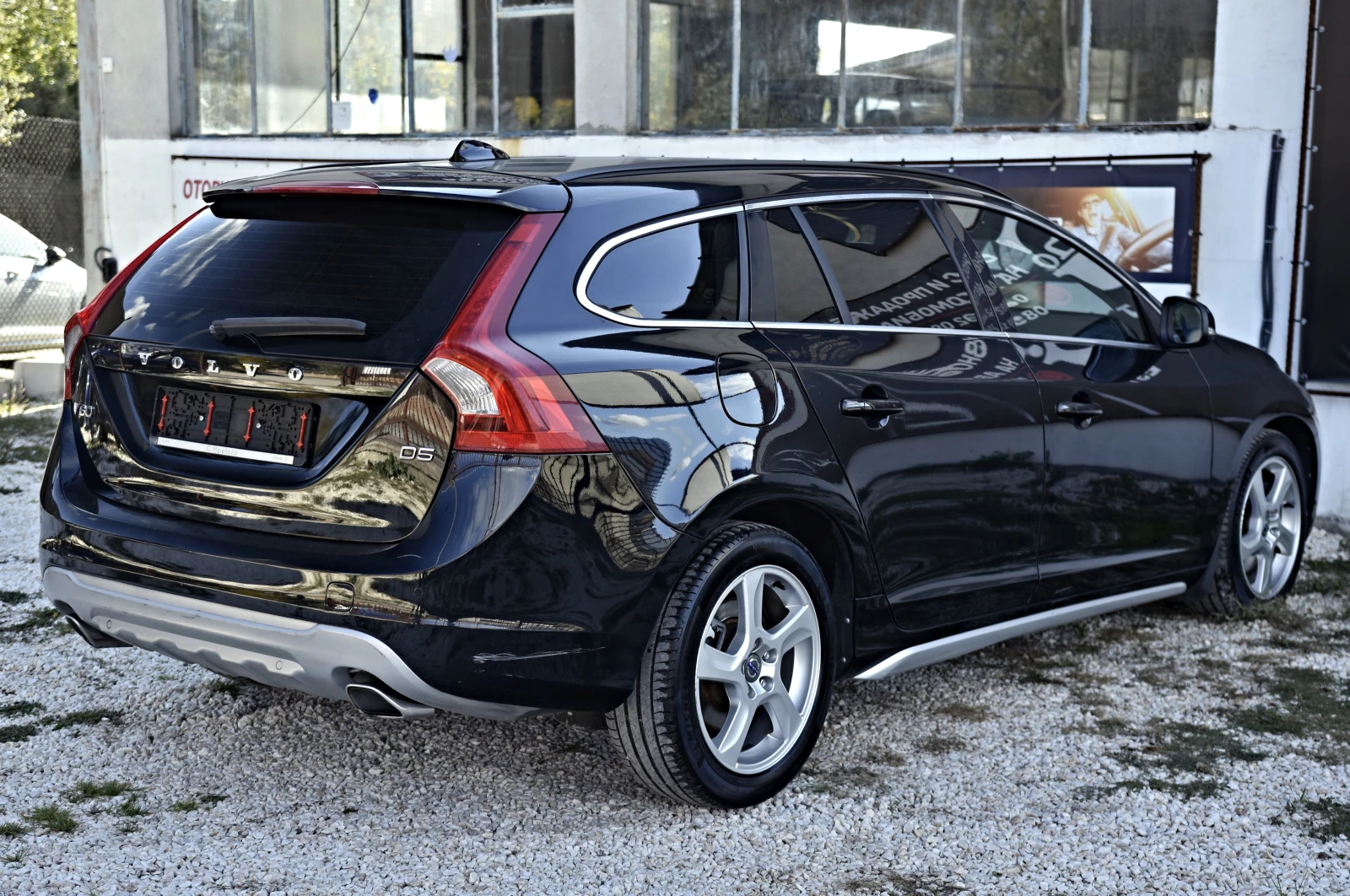 Volvo V60 D5 /215cv// 4x4 | Mobile.bg — изображение 3