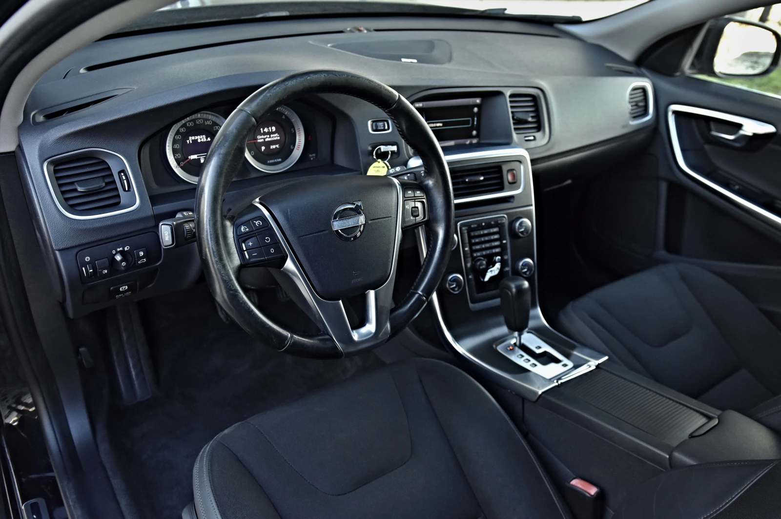 Volvo V60 D5 /215cv// 4x4 | Mobile.bg — изображение 7