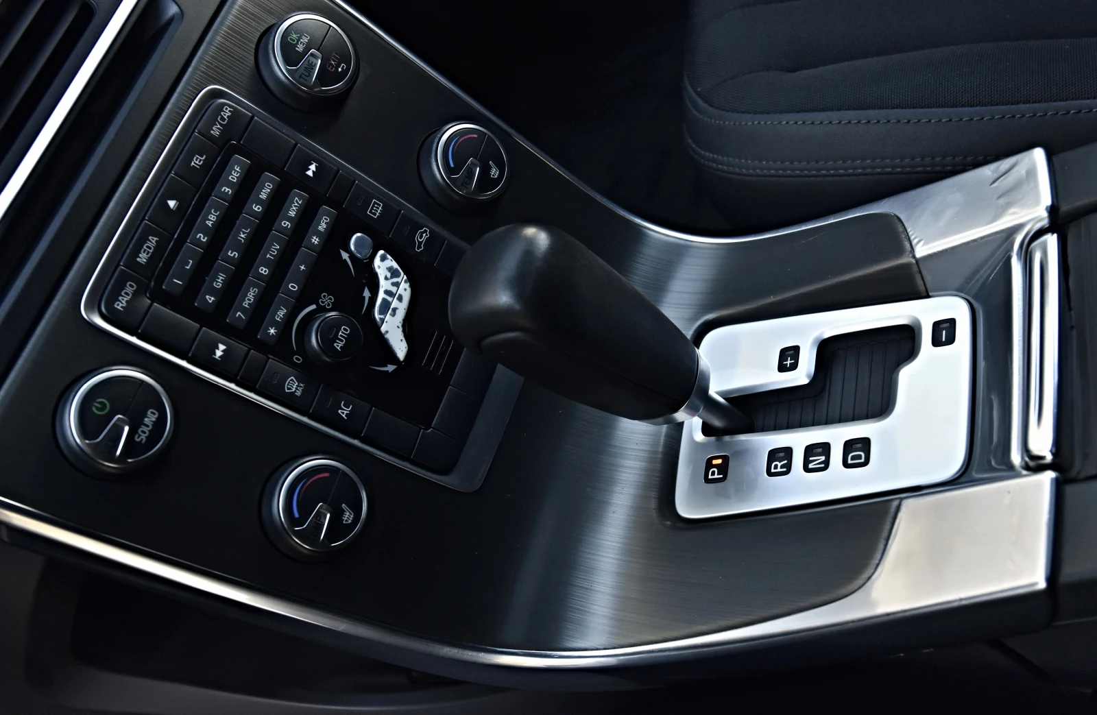 Volvo V60 D5 /215cv// 4x4 | Mobile.bg — изображение 9