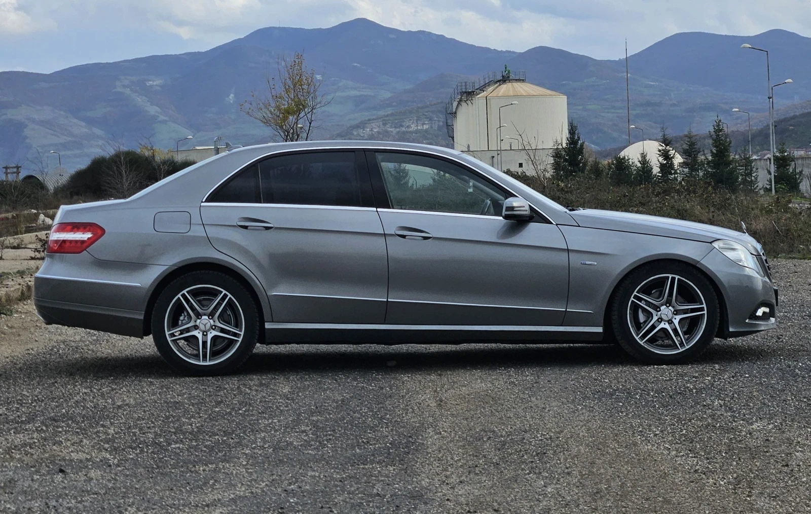 Mercedes-Benz E 220 Avantgarde LED Distronic Adaptiv XENON NAV CAMERA - изображение 2