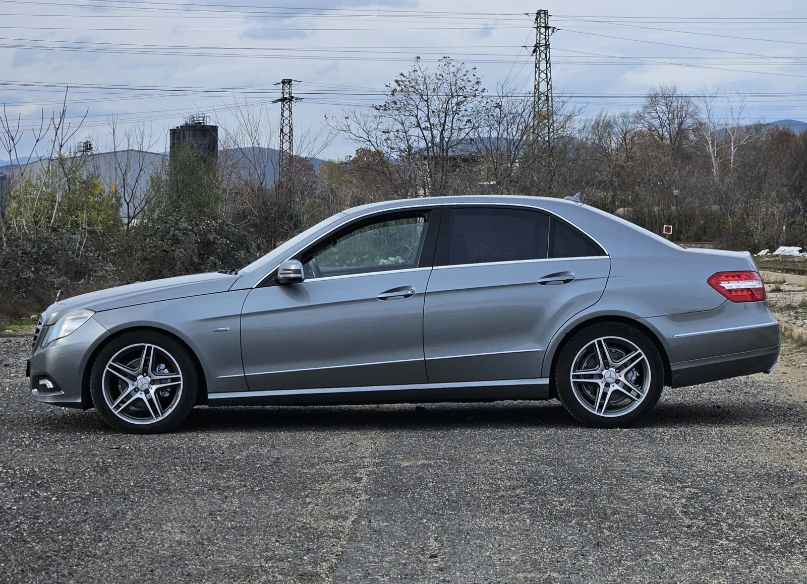 Mercedes-Benz E 220 Avantgarde LED Distronic Adaptiv XENON NAV CAMERA - изображение 4