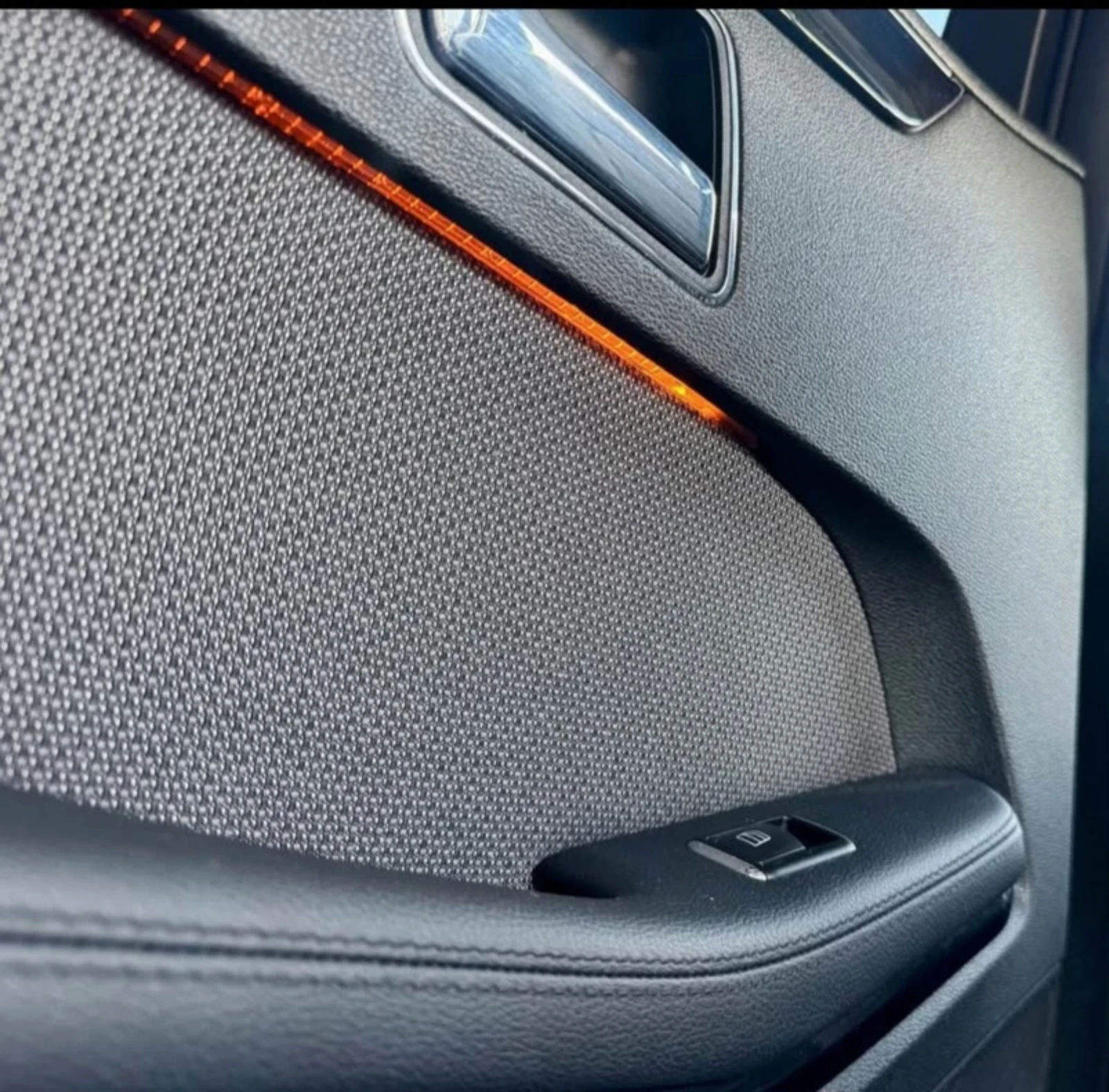 Mercedes-Benz E 220 Avantgarde Distronic LED Adaptiv XENON NAVI CAMERA - изображение 9