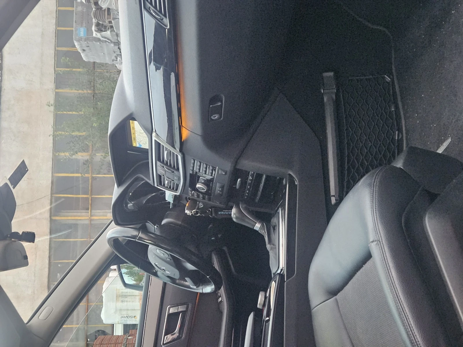 Mercedes-Benz E 220 Avantgarde Distronic LED Adaptiv XENON NAVI CAMERA - изображение 7