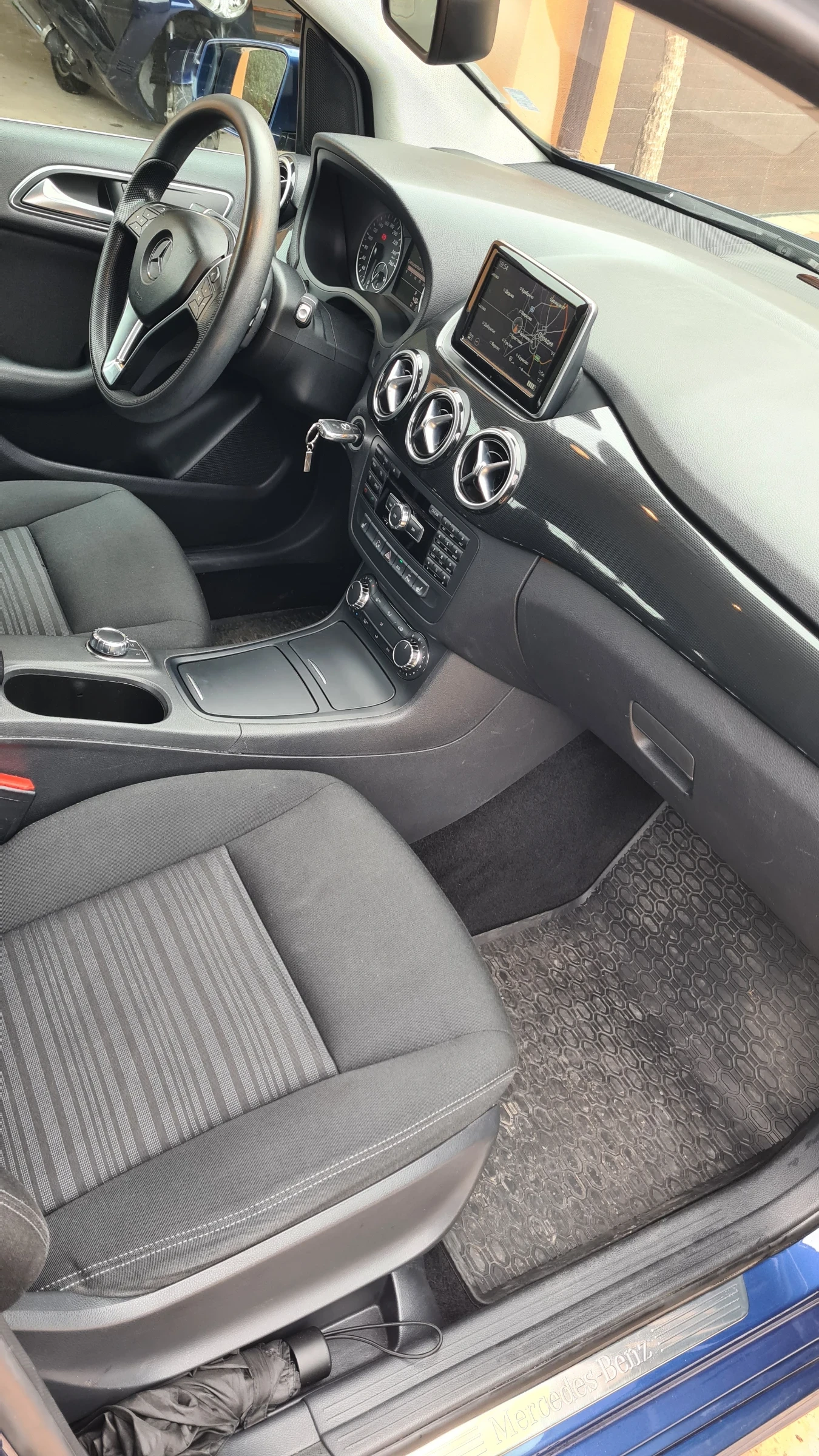 Mercedes-Benz B 200 Blue Efficiency - изображение 10