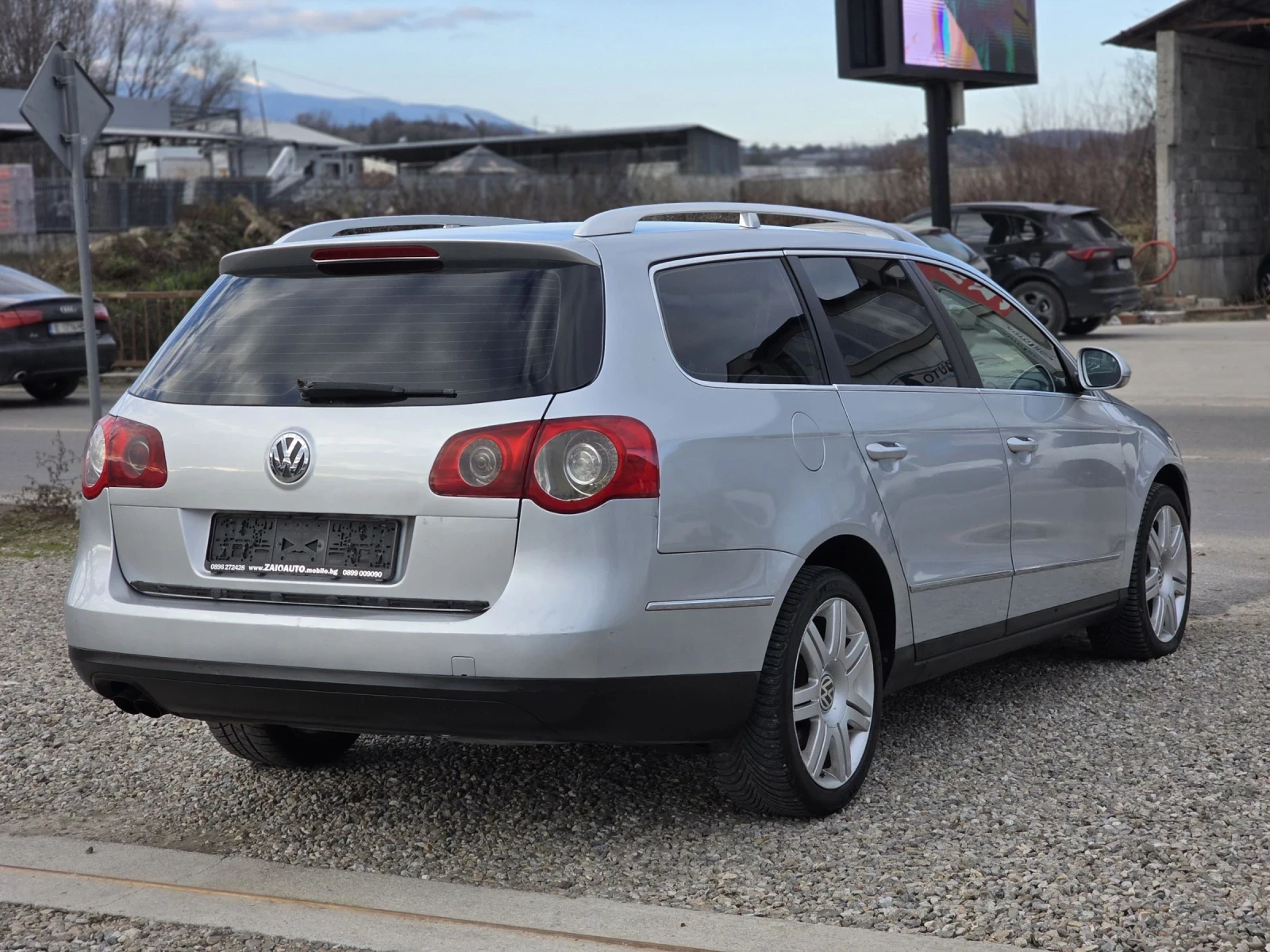 VW Passat 2.0 tdi 140 k.c. HIGHLINE  - изображение 4