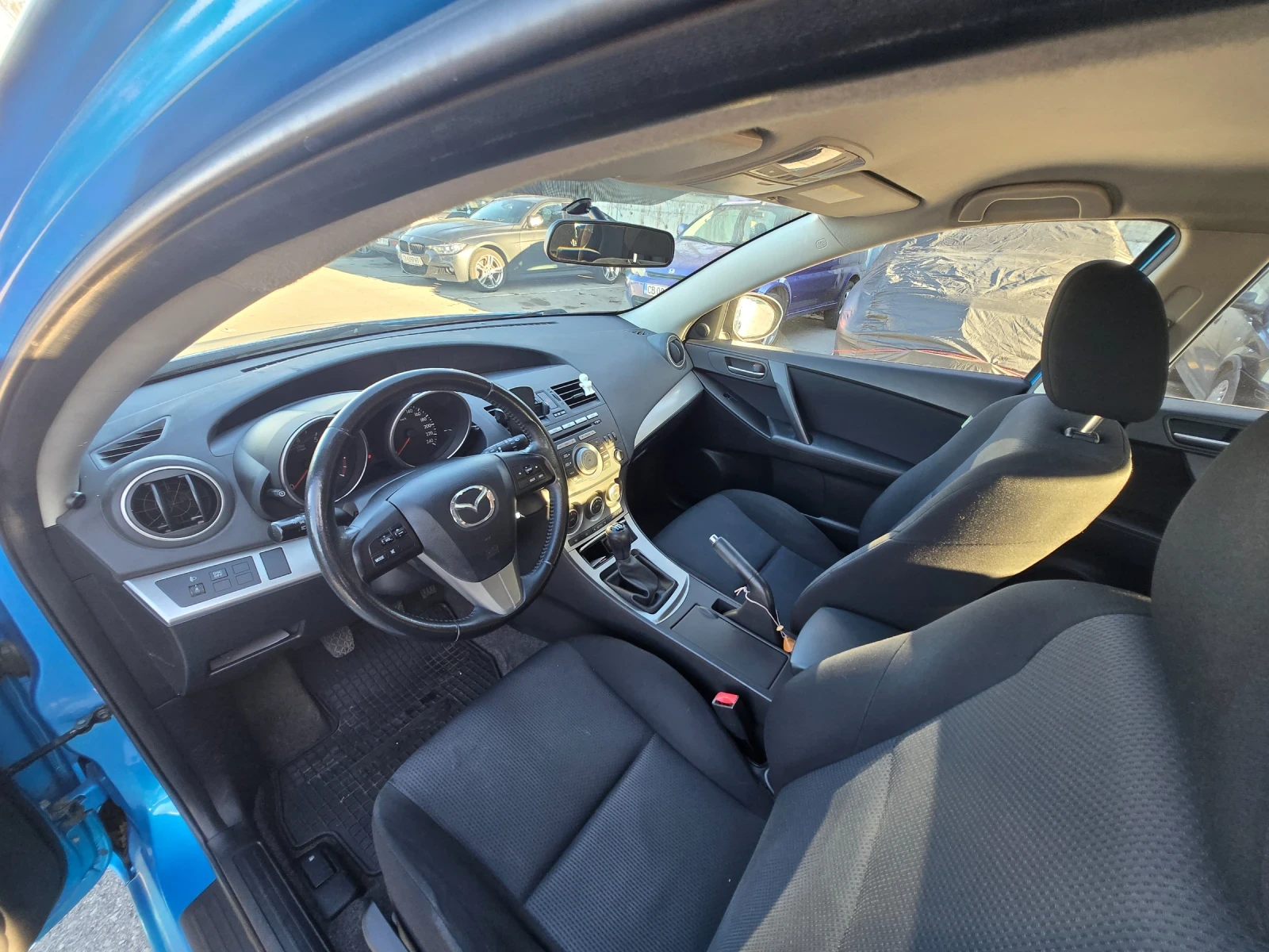 Mazda 3  - изображение 6