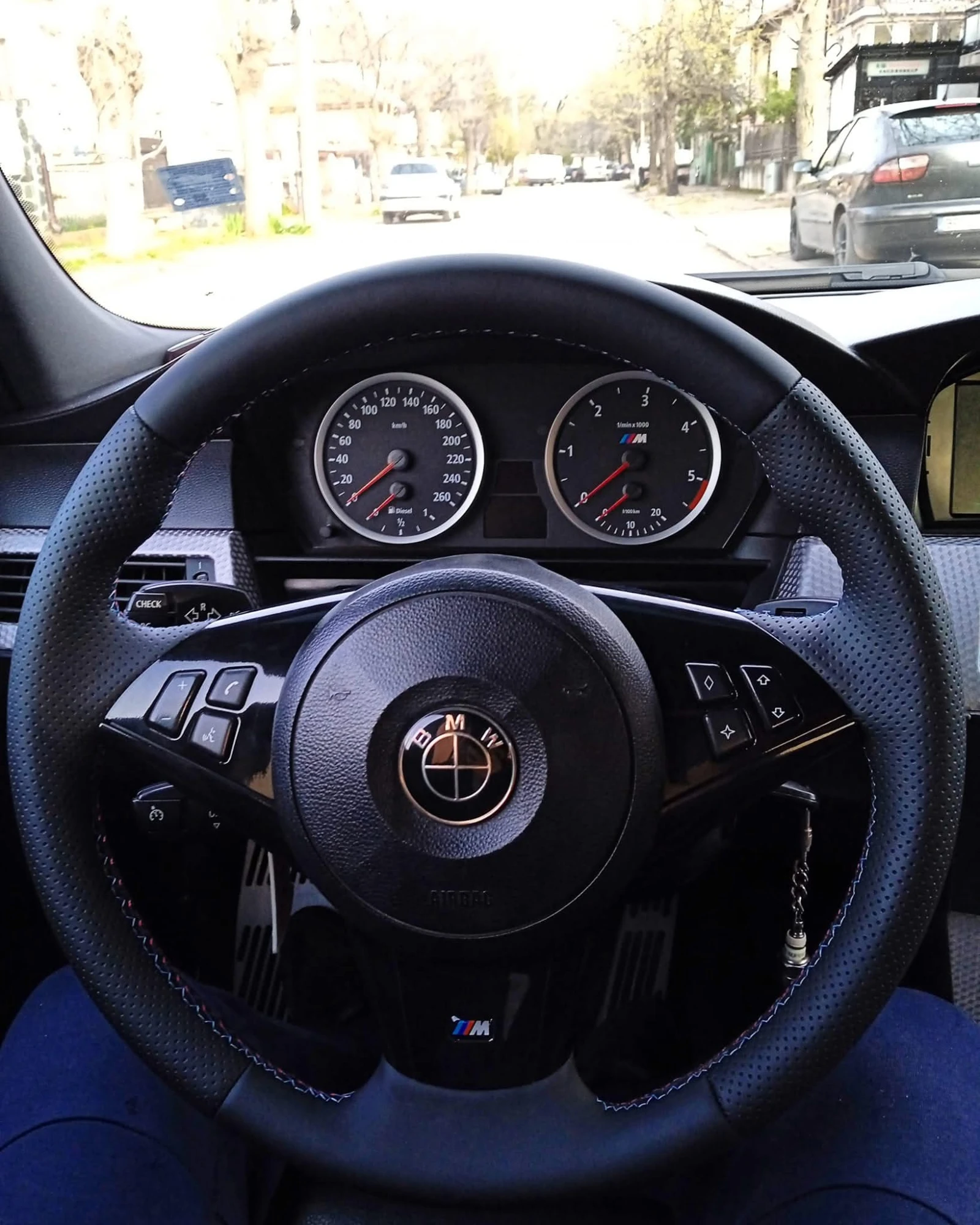 BMW 525, снимка 7 - Автомобили и джипове - 53902590