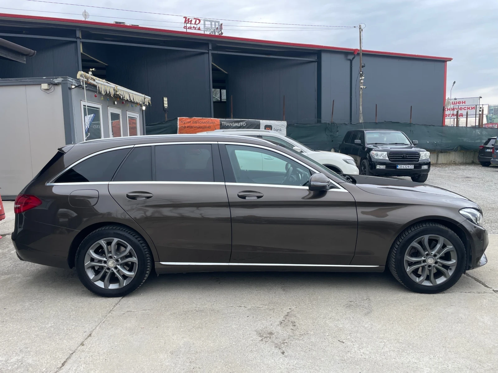 Mercedes-Benz C 250 4matic head -up  автоматик Швейцария, снимка 6 - Автомобили и джипове - 54068640