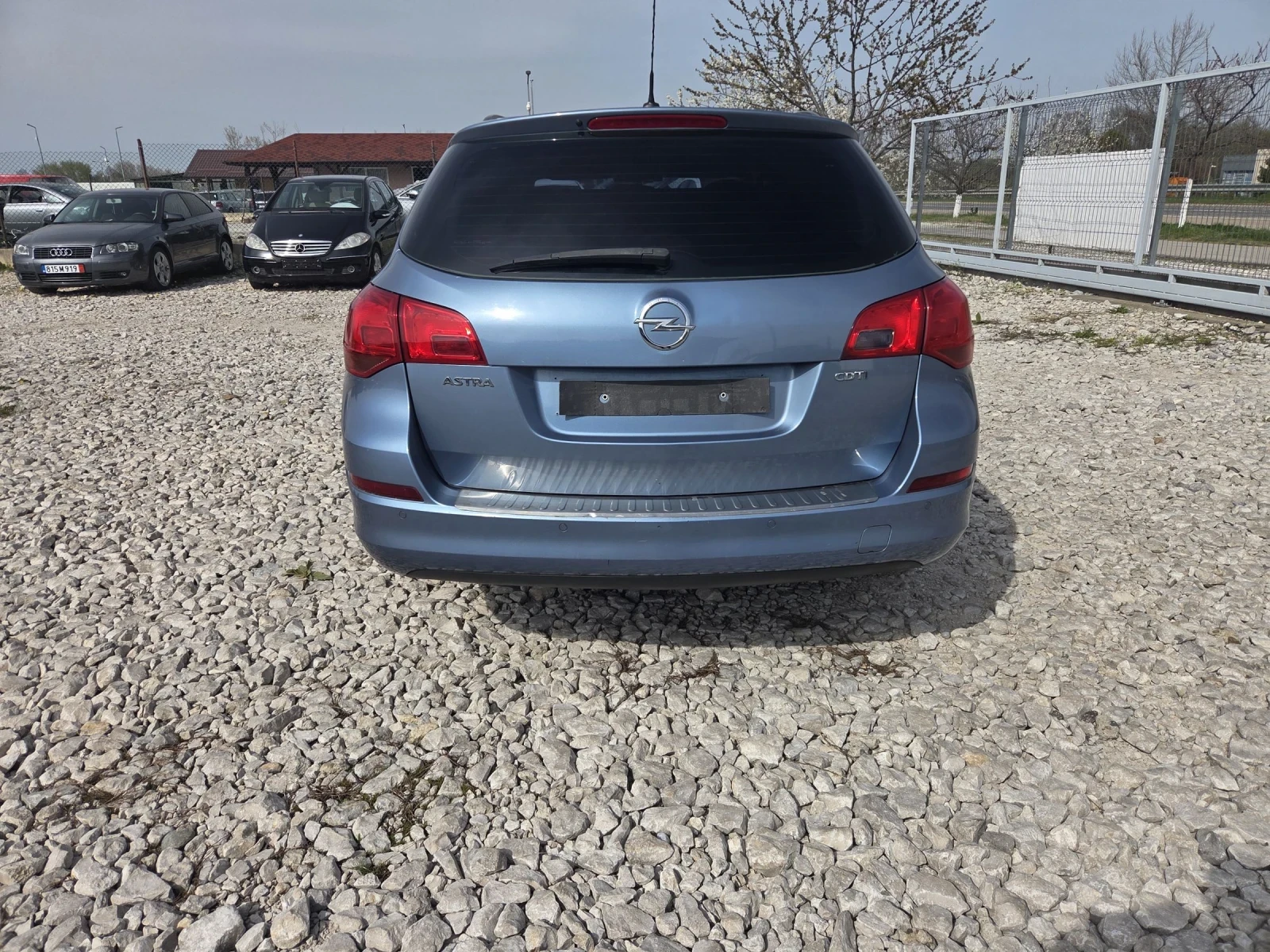 Opel Astra 1.7tdci* klima* , снимка 6 - Автомобили и джипове - 54197666