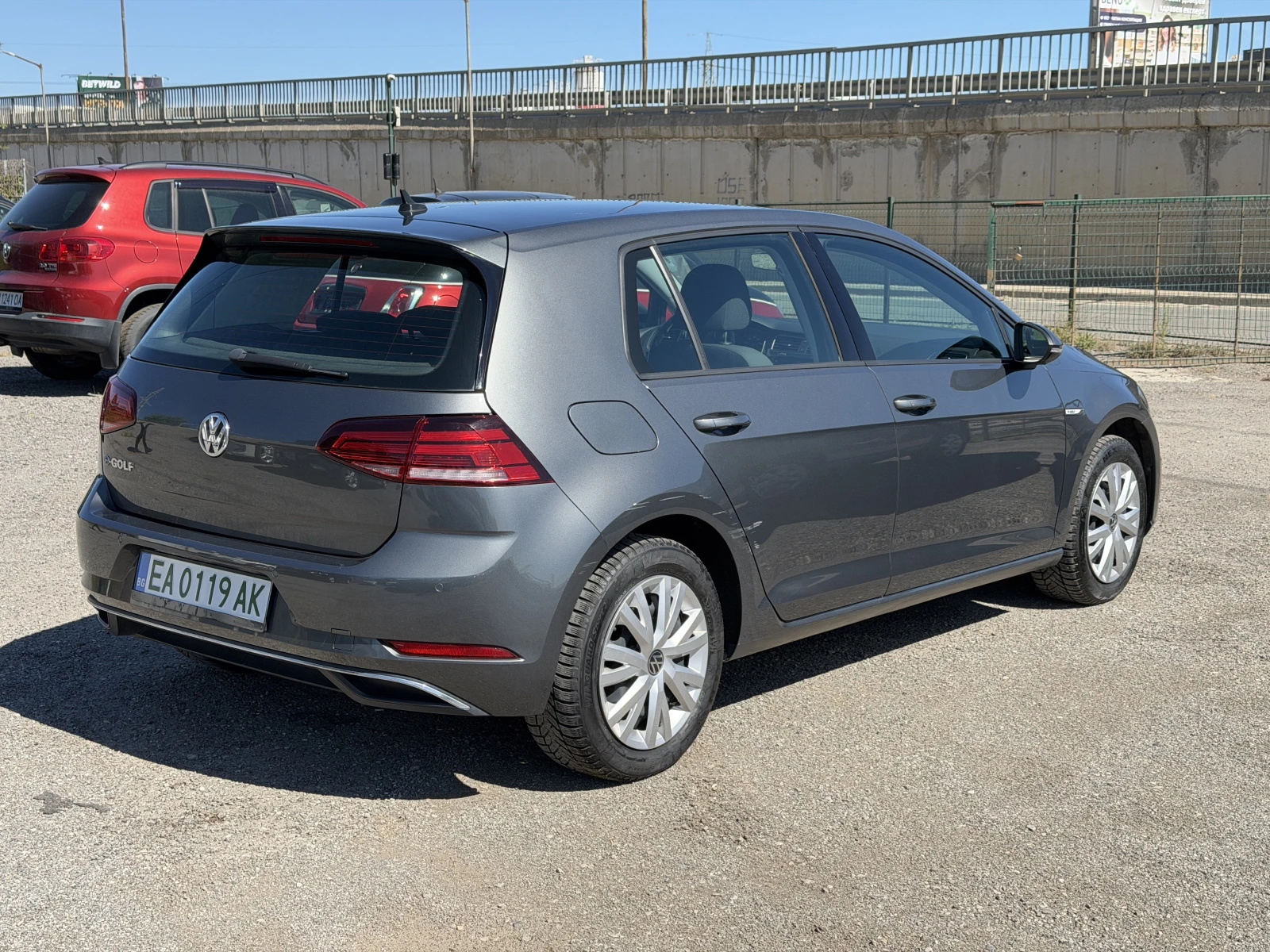 VW Golf, снимка 4 - Автомобили и джипове - 54549030