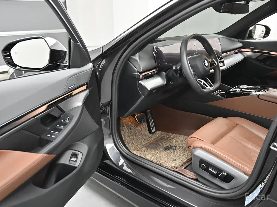 BMW 530 M-SPORT* XDRIVE* �������* ���������* ��������*  | Mobile.bg � ����������� 5