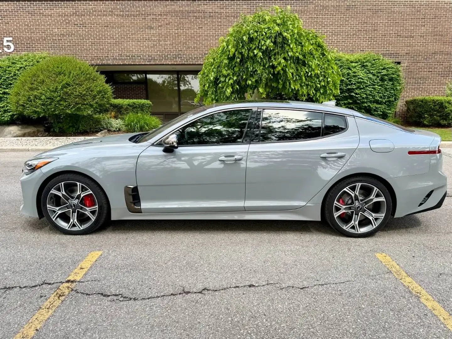 Kia Stinger GT2 LIMITED| HUD| ОБДУХ| DISS| 2 КЛЮЧА| , снимка 6 - Автомобили и джипове - 55340164