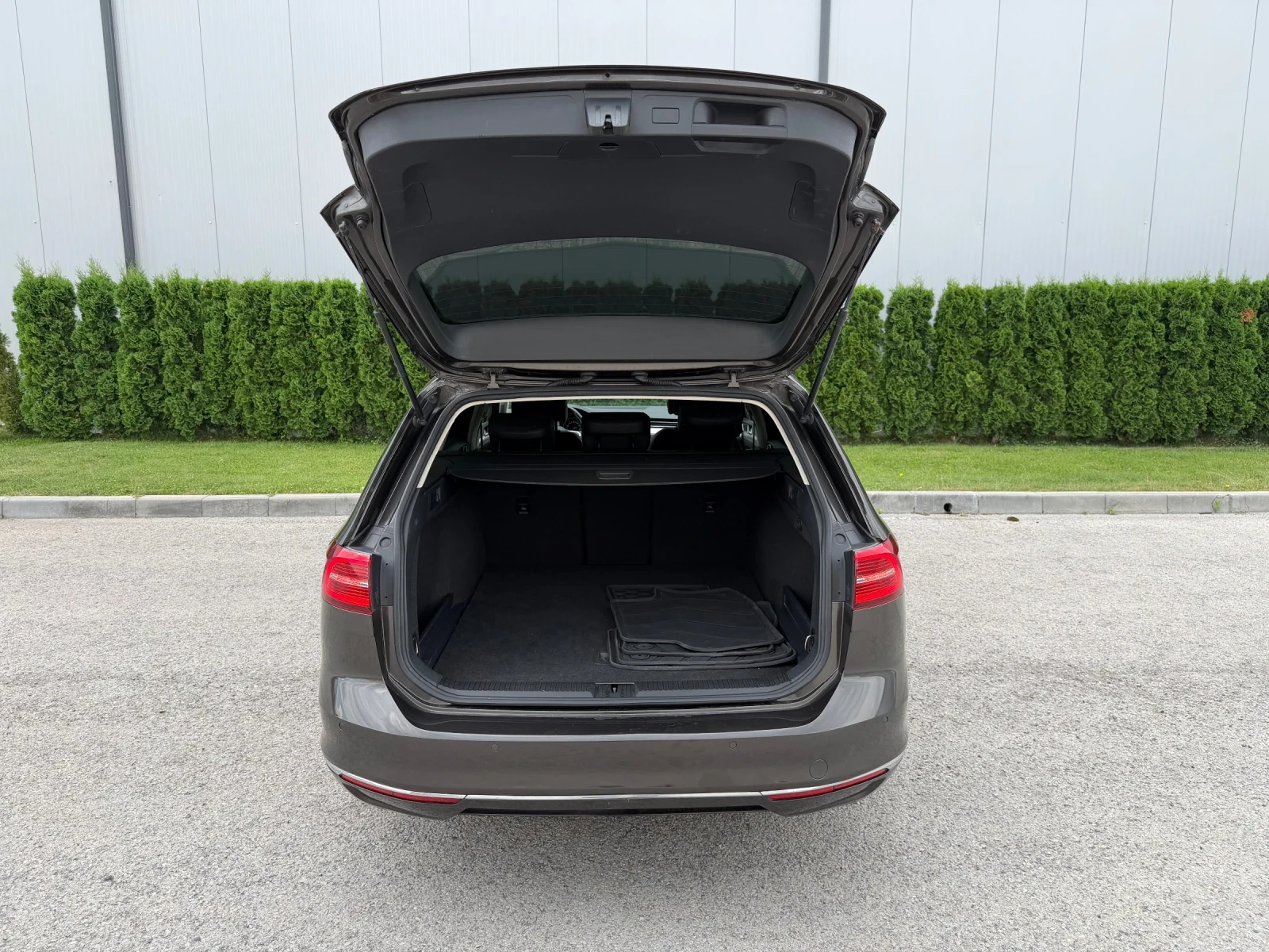 VW Passat 2.0tdi 150k.c* HighLine* DSG* Кожа* ЛИЗИНГ, снимка 14 - Автомобили и джипове - 55394231