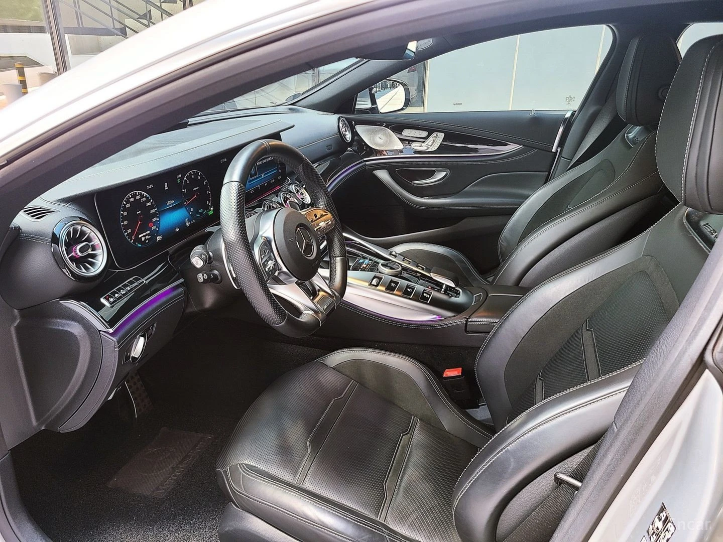 Mercedes-Benz AMG GT 43 4MATIC+ * КРАЙНА ЦЕНА ДО БЪЛГАРИЯ, снимка 4 - Автомобили и джипове - 55594318
