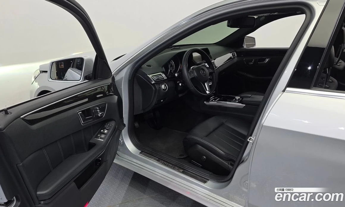 Mercedes-Benz E 300 E300 Avangard, снимка 9 - Автомобили и джипове - 55685027