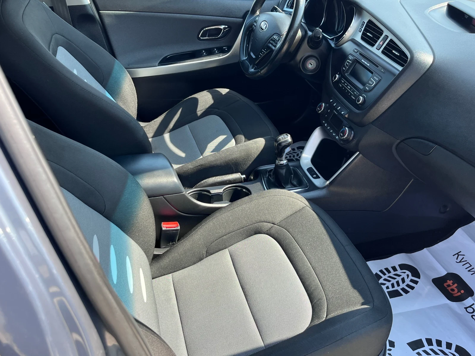 Kia Ceed, снимка 16 - Автомобили и джипове - 55890072