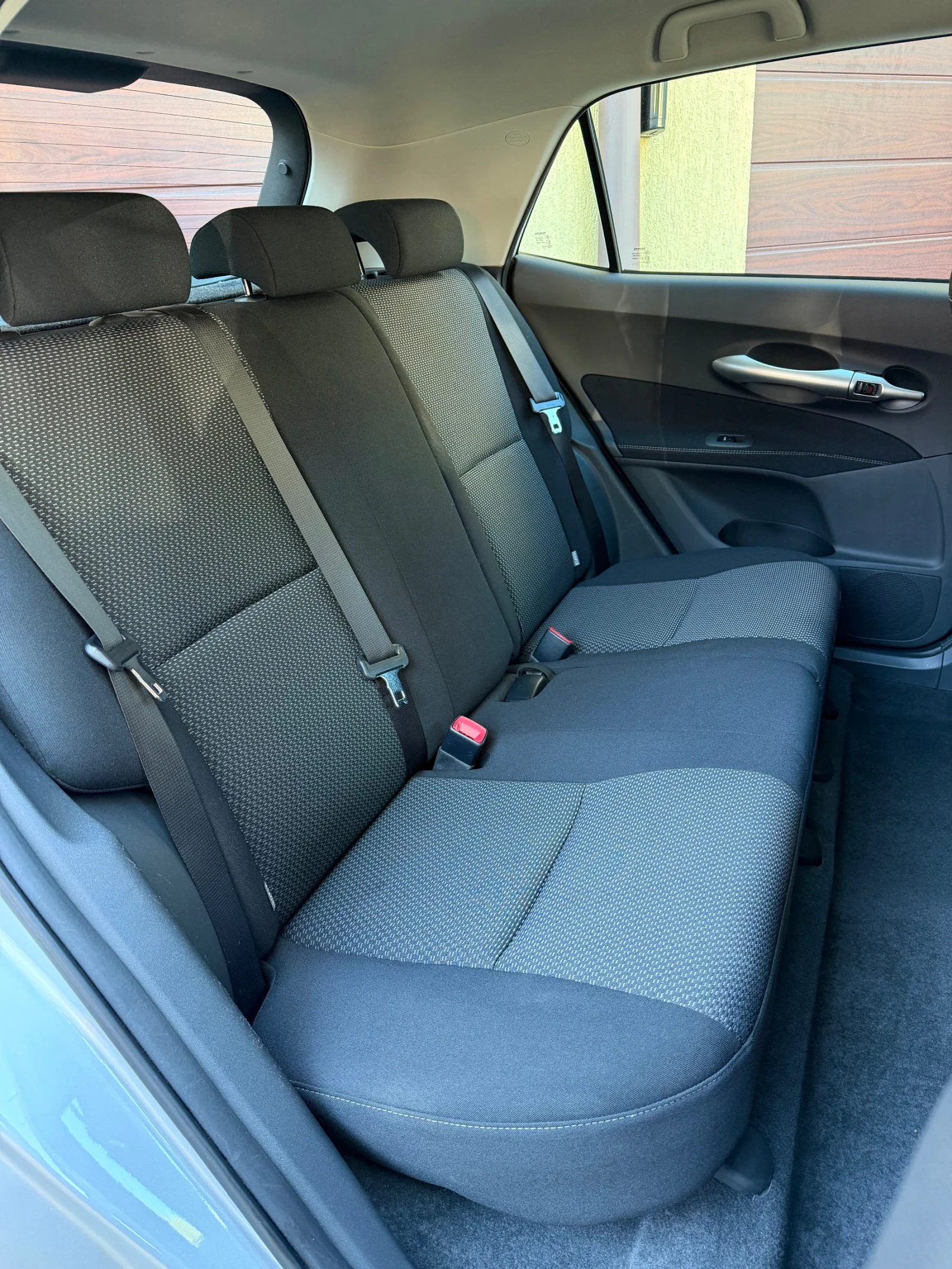 Toyota Auris 1.6vvt-i-132ps-53хил.км!, снимка 10 - Автомобили и джипове - 56121628