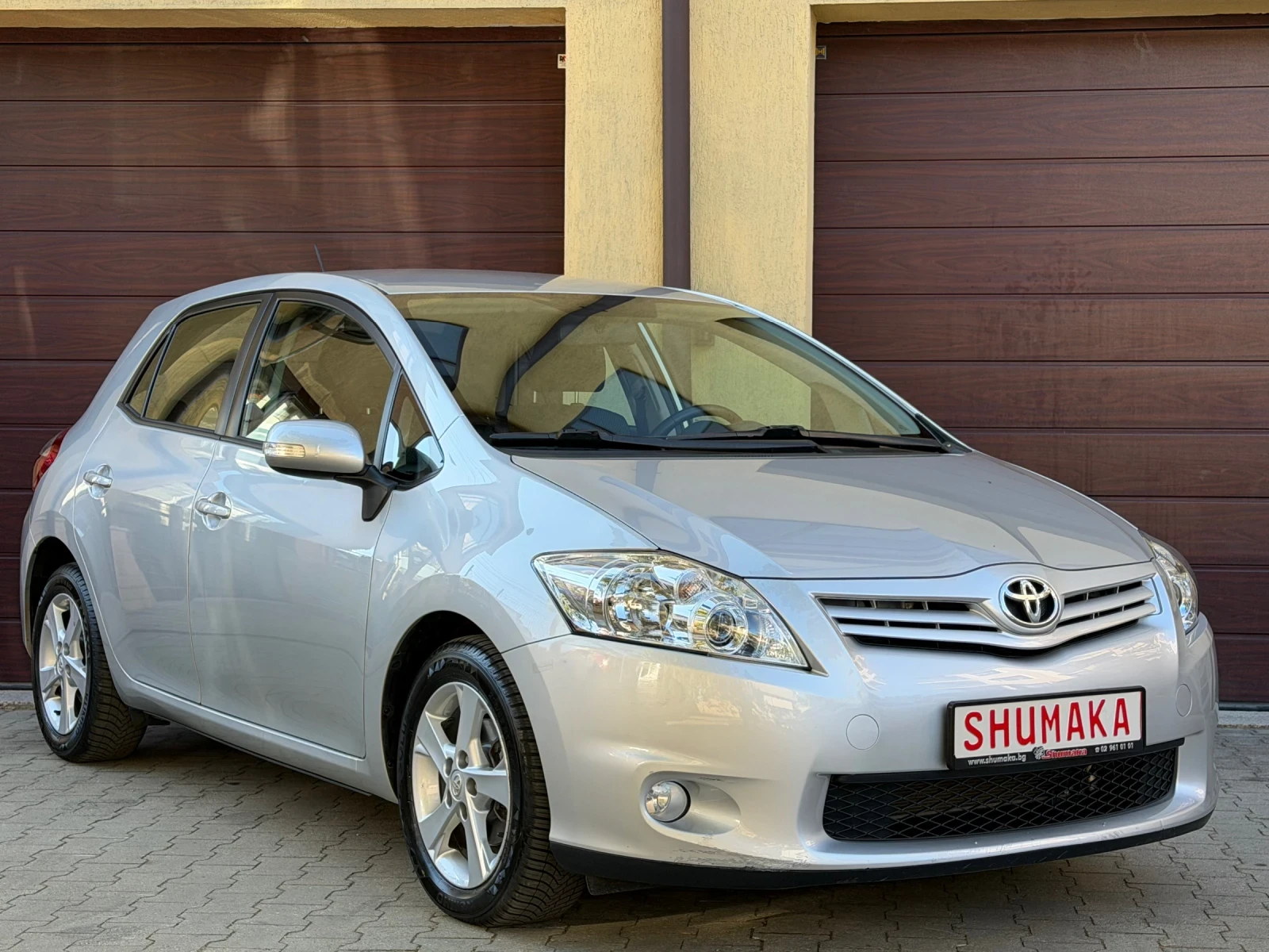 Toyota Auris 1.6vvt-i-132ps-53хил.км!, снимка 3 - Автомобили и джипове - 56121628