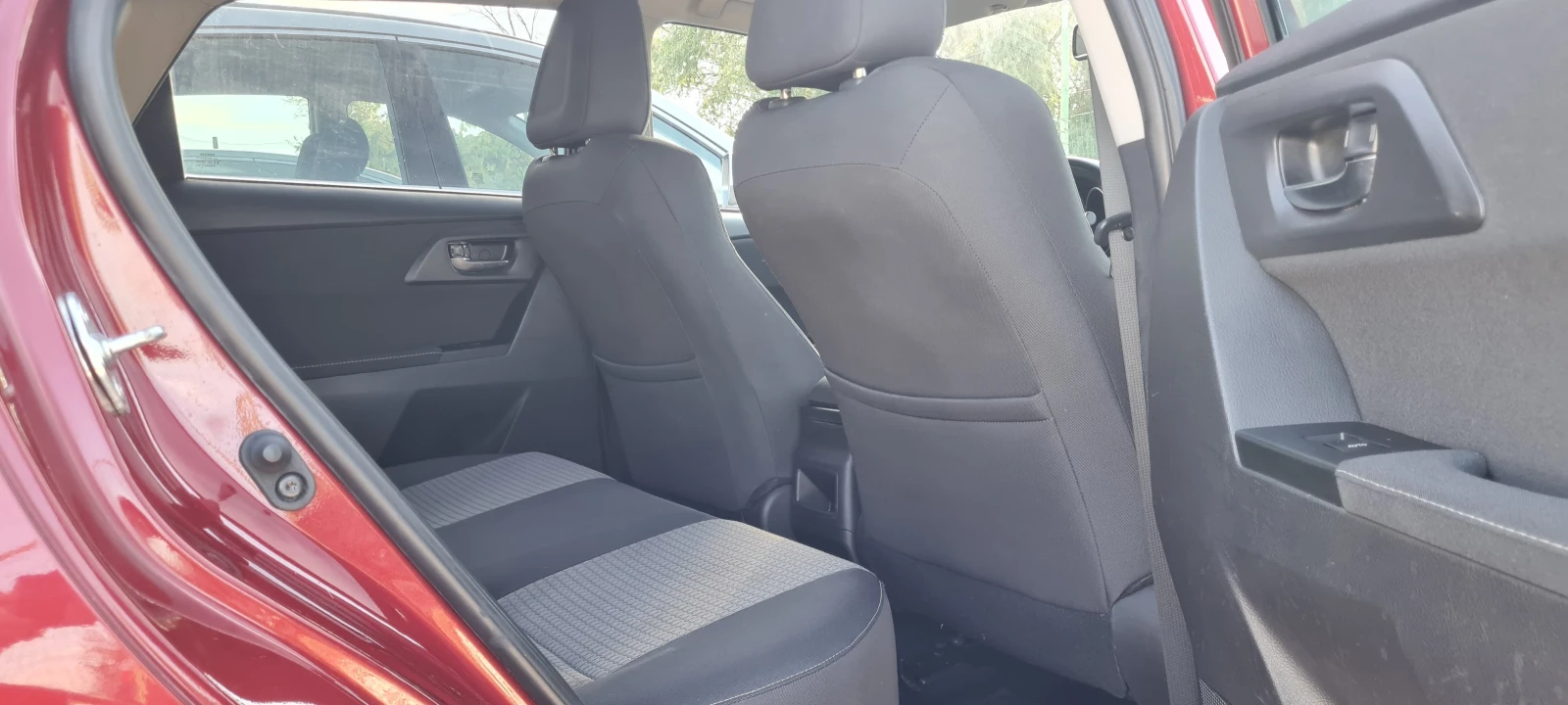 Toyota Auris 1.2i Keyless Go Team D  | Mobile.bg � ����������� 11