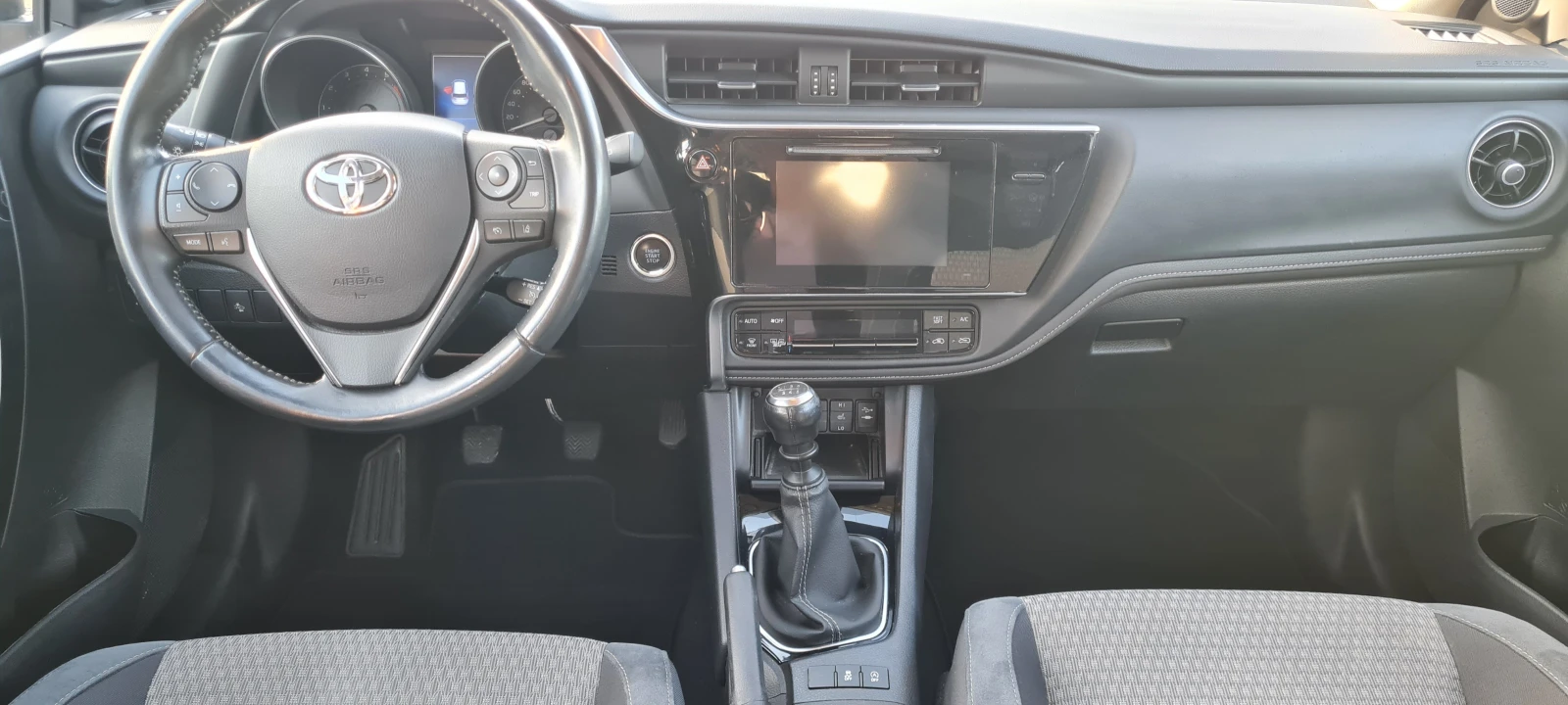 Toyota Auris 1.2i Keyless Go Team D  | Mobile.bg � ����������� 6