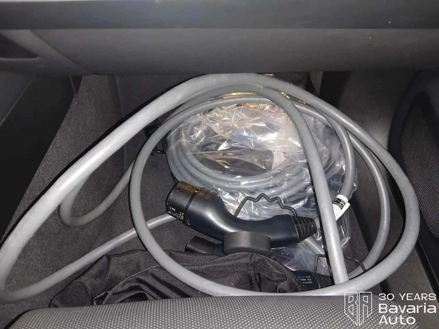 BMW i5 M60 xDrive Touring, снимка 13 - Автомобили и джипове - 56632843