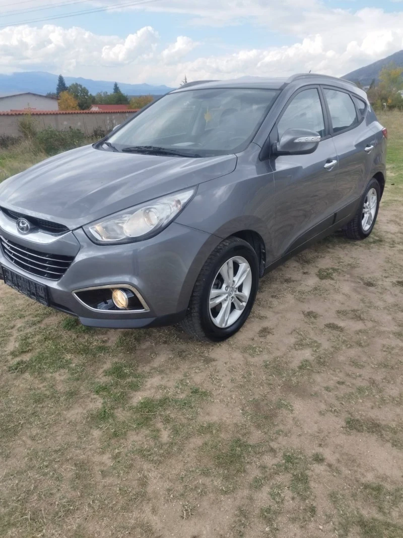 Hyundai IX35 CRDi, снимка 2 - Автомобили и джипове - 47487561