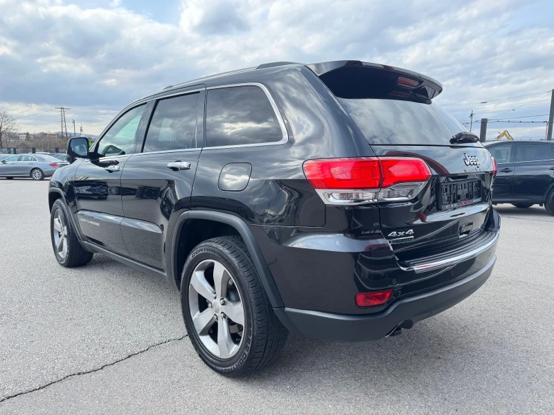 Jeep Grand cherokee 3.0D-OVERLAND-AWD-KEYLESS-CAMERA-ПОДГРЕВИ-ТОП, снимка 3 - Автомобили и джипове - 49497444