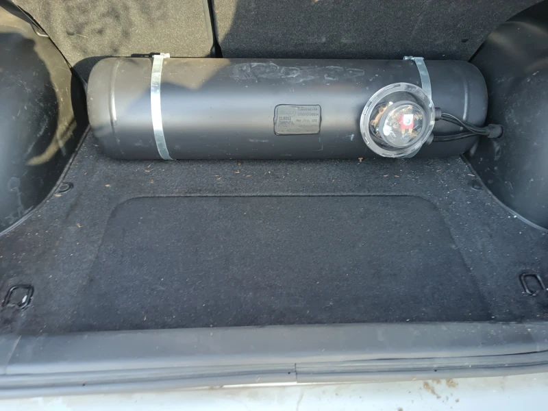 Suzuki Grand vitara, снимка 11 - Автомобили и джипове - 51726330