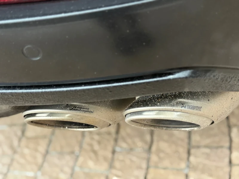 Lamborghini Urus V8* CARBON CERAMIC* AKRAPOVIC* SOFTCL* B&O* HUP* D, снимка 11 - Автомобили и джипове - 53253843