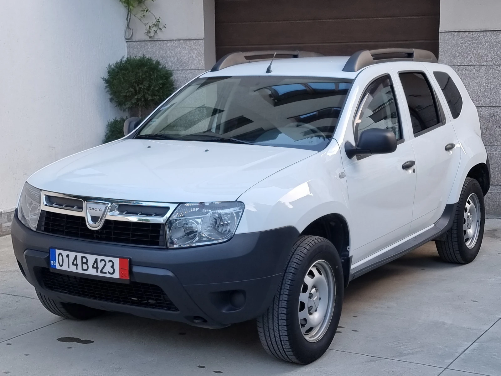 Dacia Duster 90.000км 1.6 16v бензин ! - изображение 2