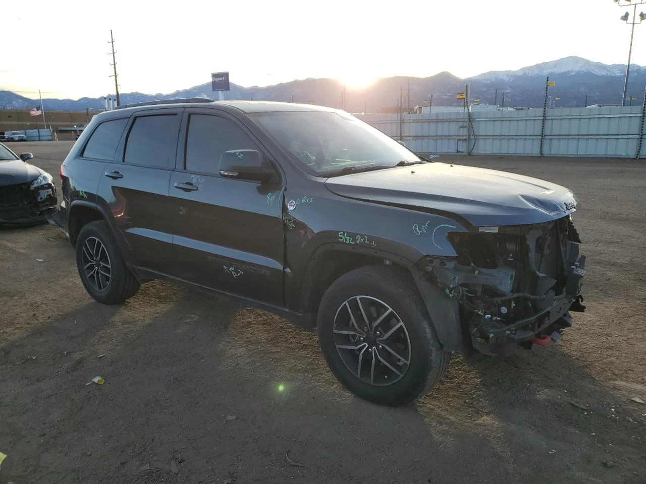 Jeep Grand cherokee TRAILHAWK - изображение 4