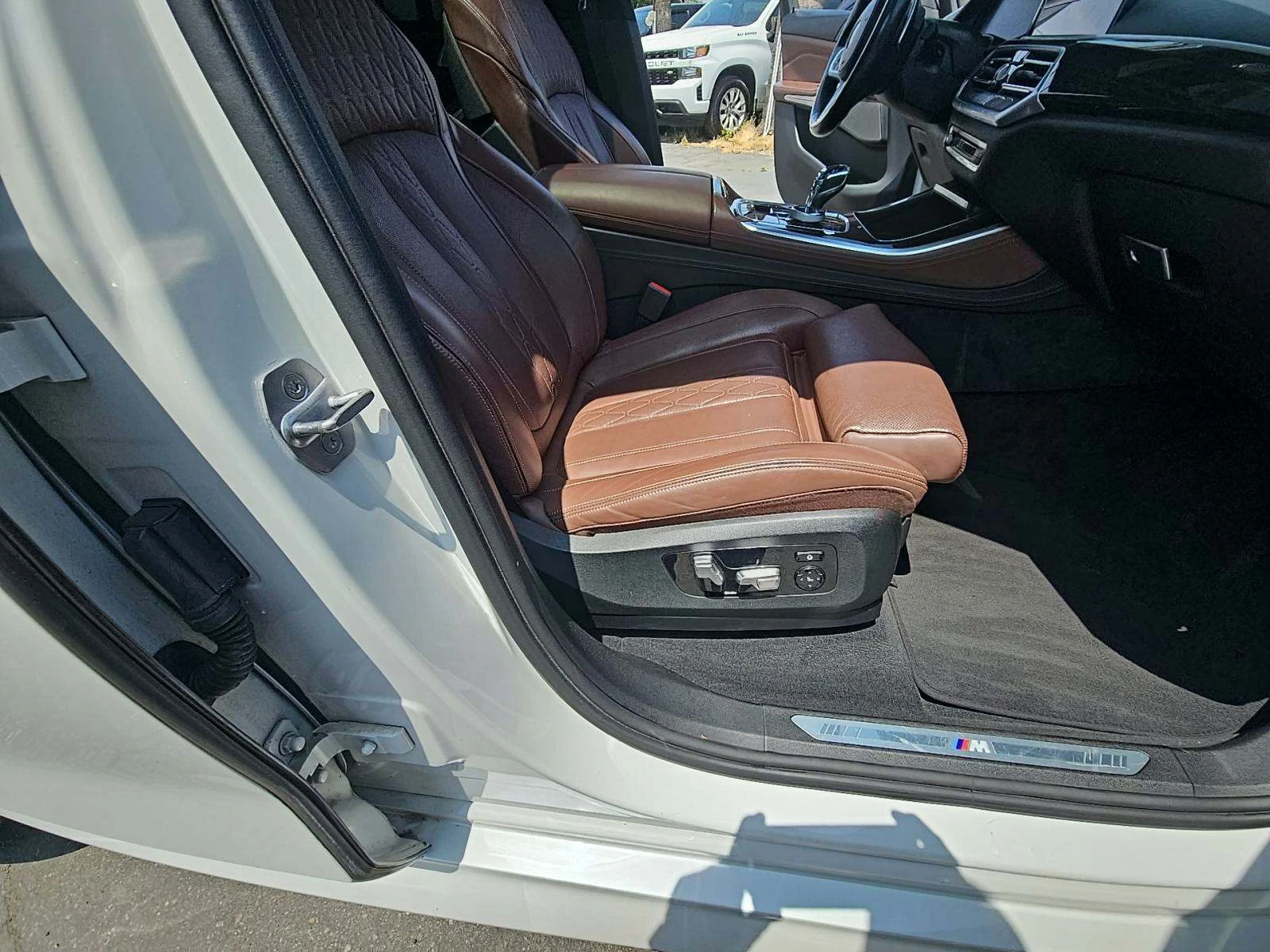 BMW X5 xDrive50i M SPORT LINE* Maсаж* 360* Дистроник* Пан - изображение 7