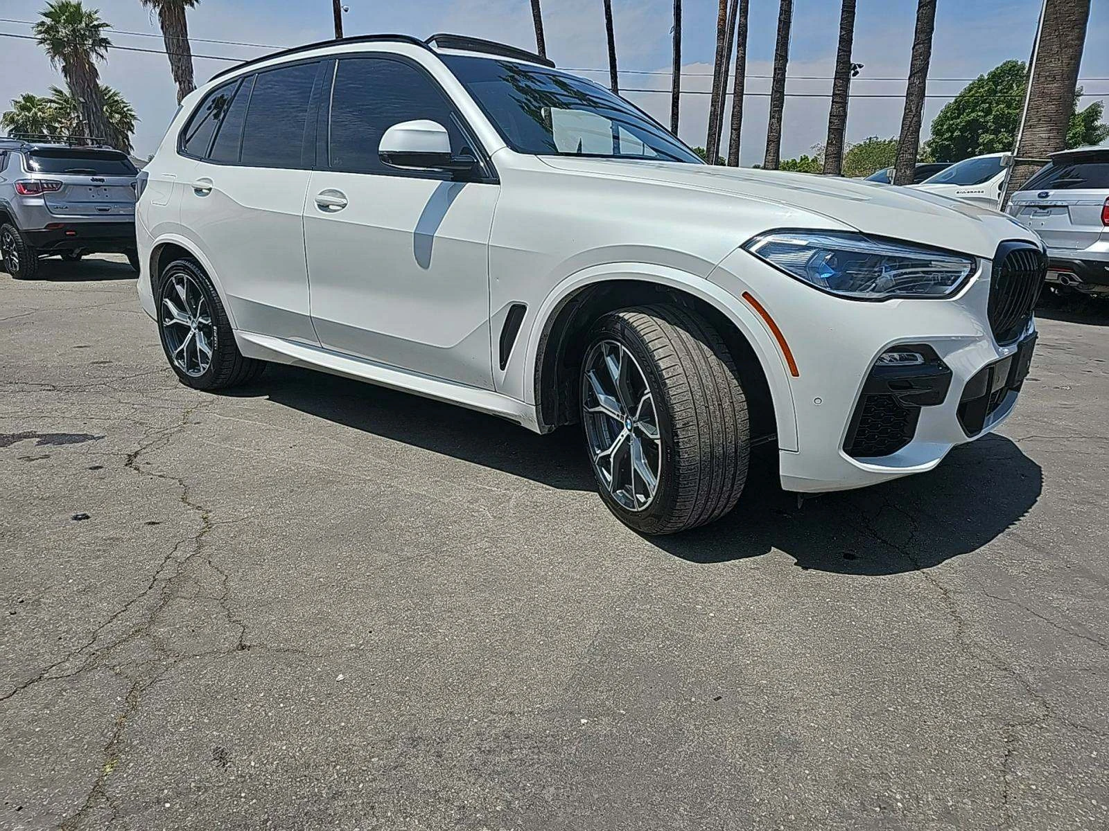 BMW X5 xDrive50i M SPORT LINE* Maсаж* 360* Дистроник* Пан - изображение 2