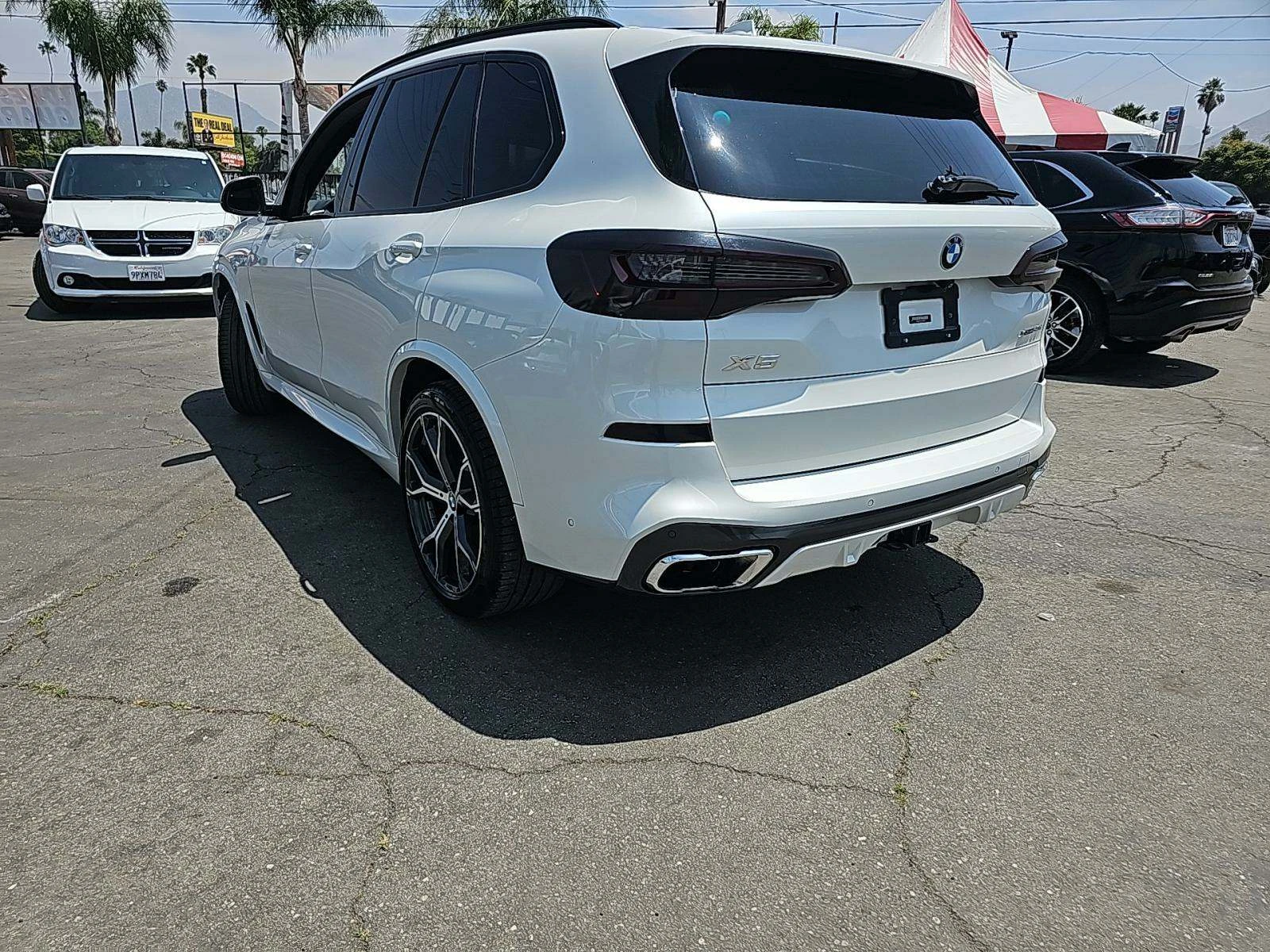 BMW X5 xDrive50i M SPORT LINE* Maсаж* 360* Дистроник* Пан - изображение 3