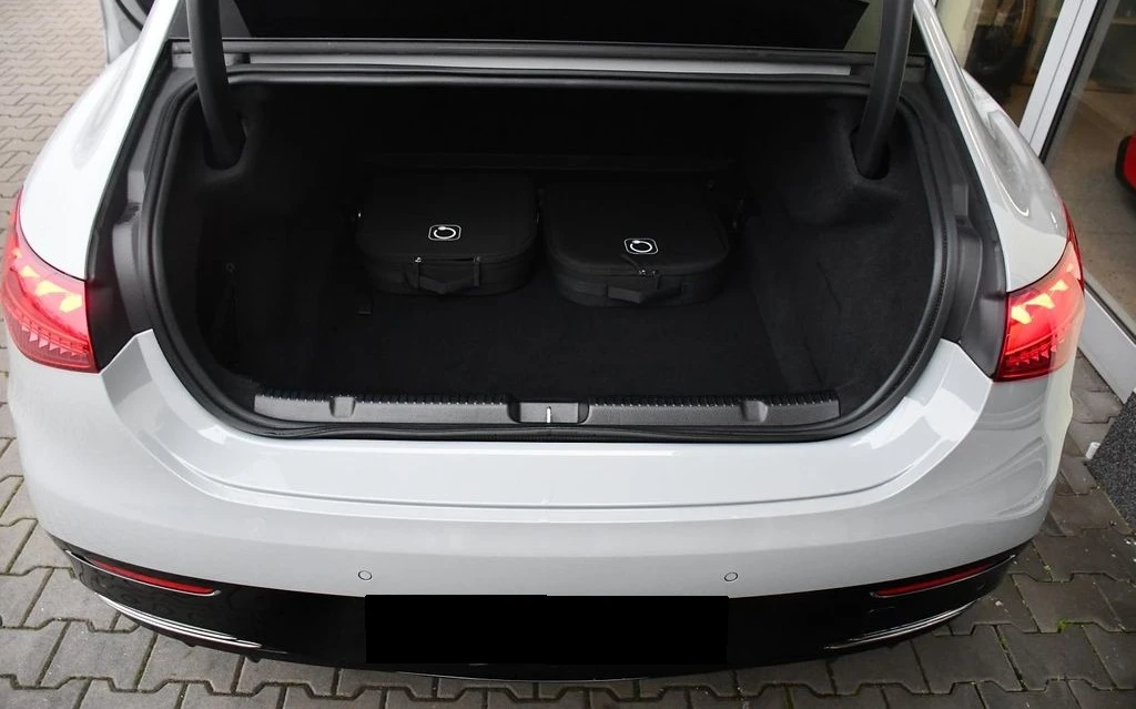 Mercedes-Benz EQE 350 AMG-Line - изображение 4