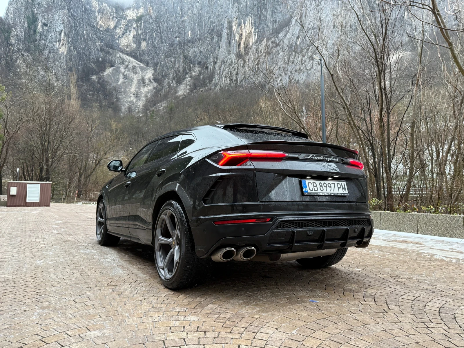 Lamborghini Urus V8* CARBON CERAMIC* AKRAPOVIC* SOFTCL* B&O* HUP* D - изображение 7