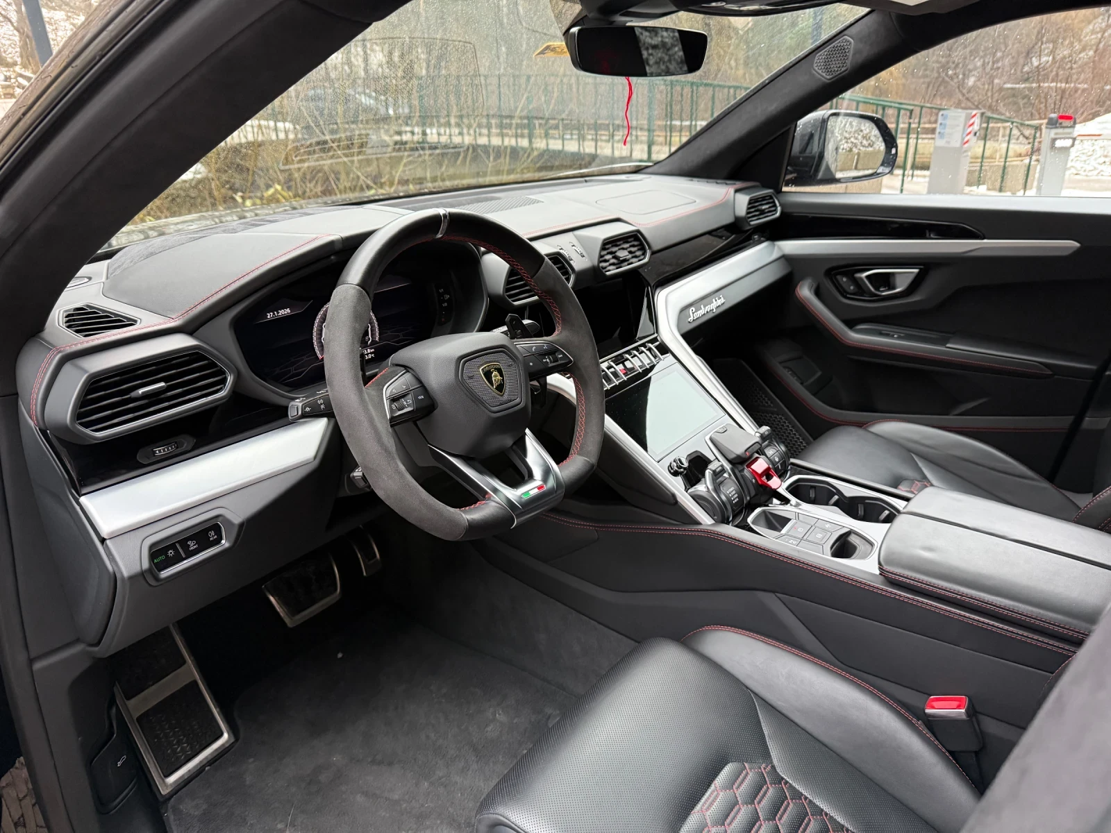 Lamborghini Urus V8* CARBON CERAMIC* AKRAPOVIC* SOFTCL* B&O* HUP* D | Mobile.bg � ����������� 12