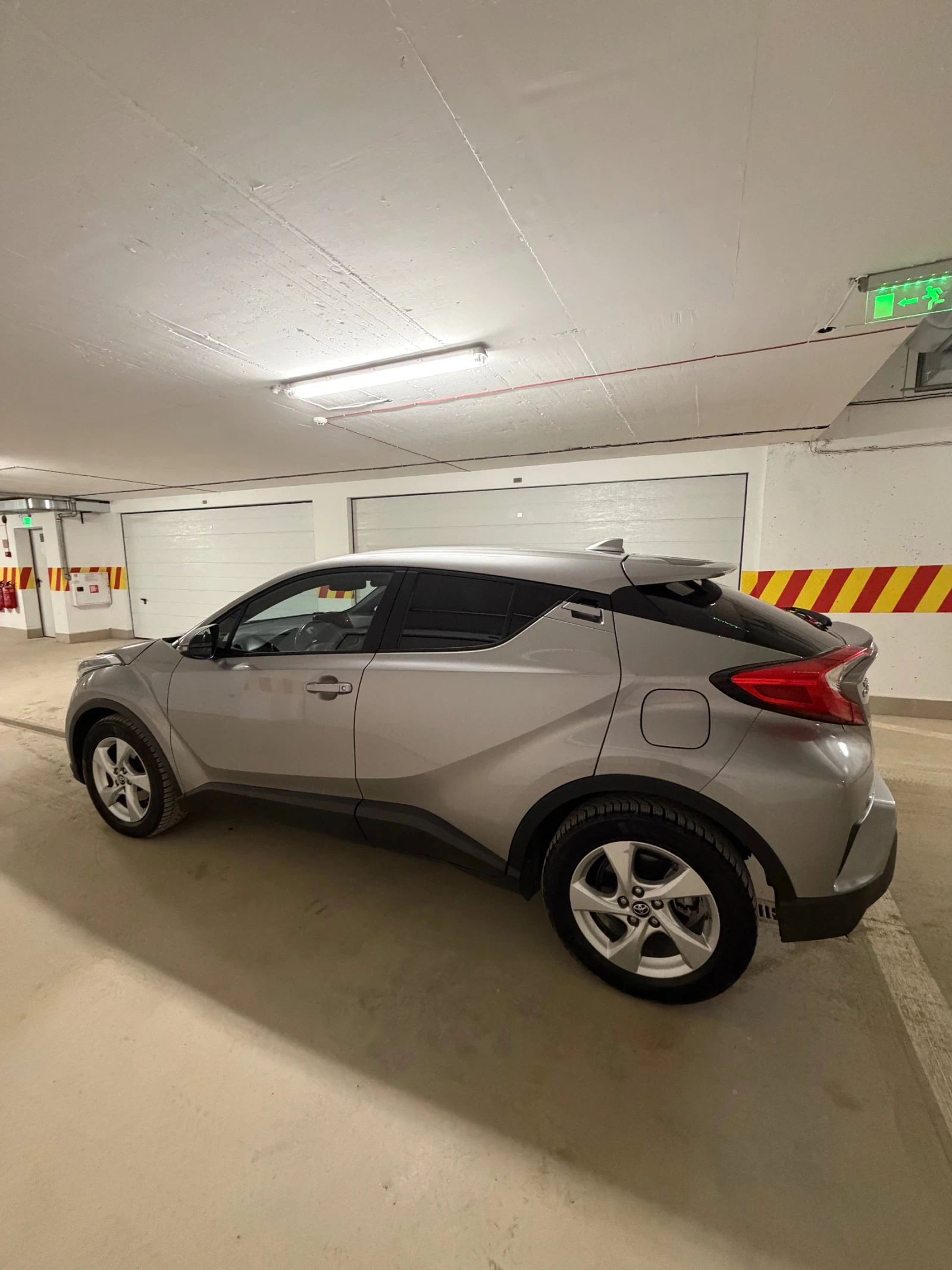 Toyota C-HR, снимка 5 - Автомобили и джипове - 53862361
