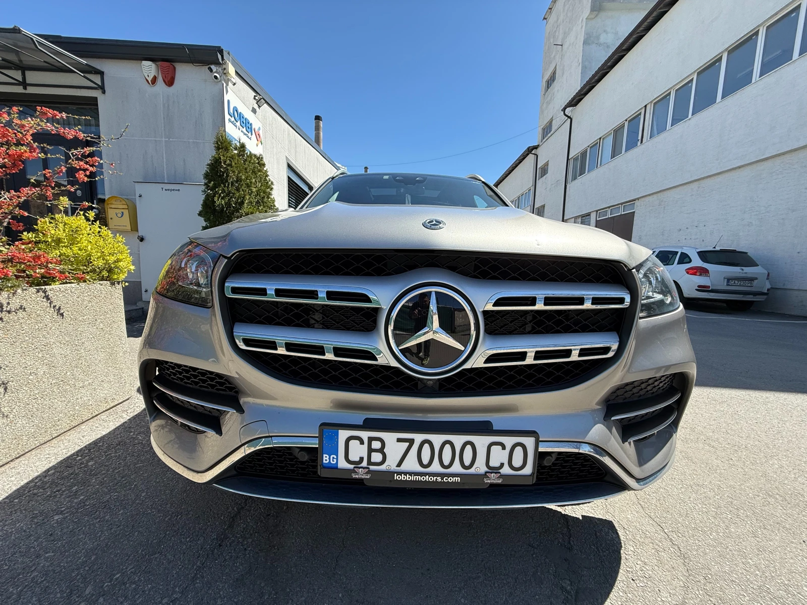 Mercedes-Benz GLS580 N1/EQ/ТЕГЛИЧ/КАСКО/TV/TOP 2 КОМПЛЕКТА ГУМИ, снимка 11 - Автомобили и джипове - 54164351