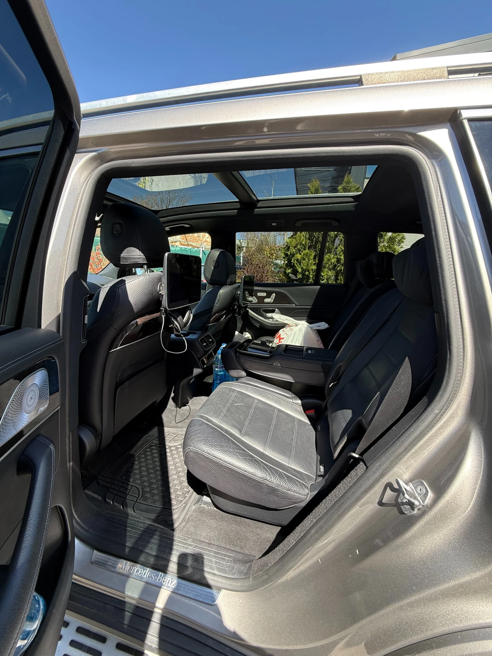 Mercedes-Benz GLS580 N1/EQ/ТЕГЛИЧ/КАСКО/TV/TOP 2 КОМПЛЕКТА ГУМИ, снимка 14 - Автомобили и джипове - 54164351