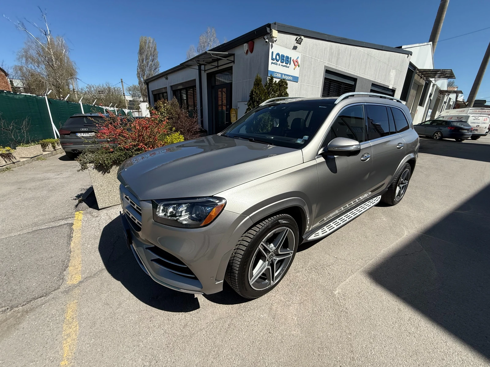 Mercedes-Benz GLS580 N1/EQ/ТЕГЛИЧ/КАСКО/TV/TOP 2 КОМПЛЕКТА ГУМИ, снимка 3 - Автомобили и джипове - 54164351