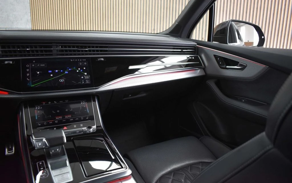 Audi SQ7 4.0TFSI Quattro, снимка 8 - Автомобили и джипове - 54191665