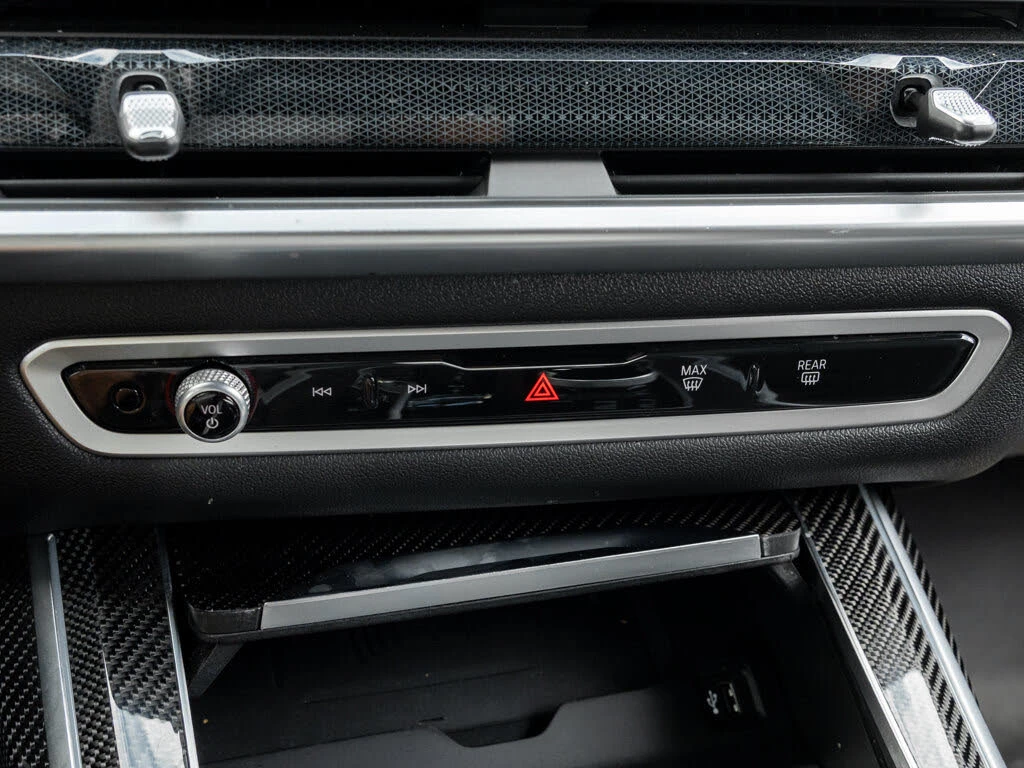 BMW X7 40i* M-SPORT* BOWERS & WILKINS* CARBON* 360 CAM, снимка 13 - Автомобили и джипове - 55085486
