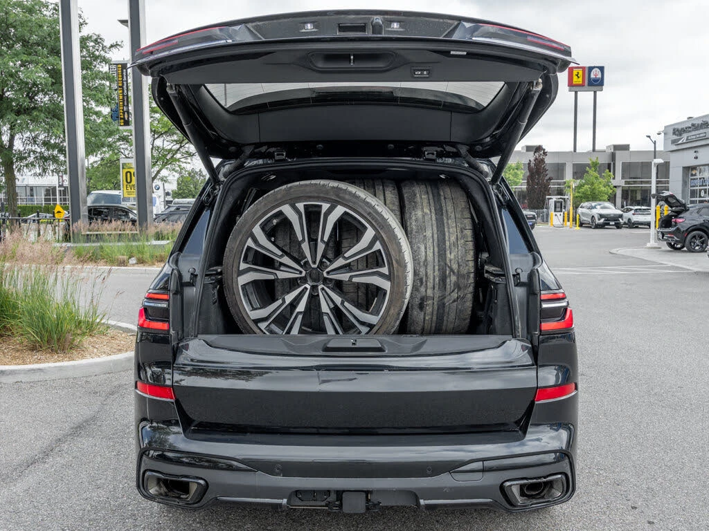 BMW X7 40i* M-SPORT* BOWERS & WILKINS* CARBON* 360 CAM, снимка 7 - Автомобили и джипове - 55085486