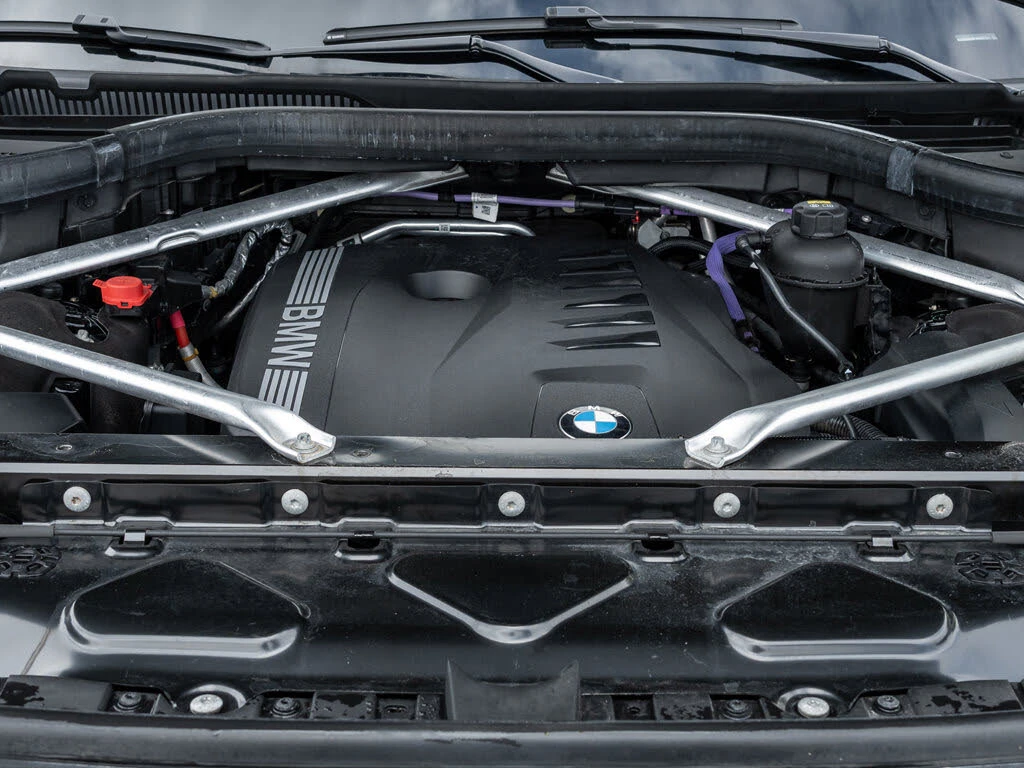 BMW X7 40i* M-SPORT* BOWERS & WILKINS* CARBON* 360 CAM, снимка 6 - Автомобили и джипове - 55085486