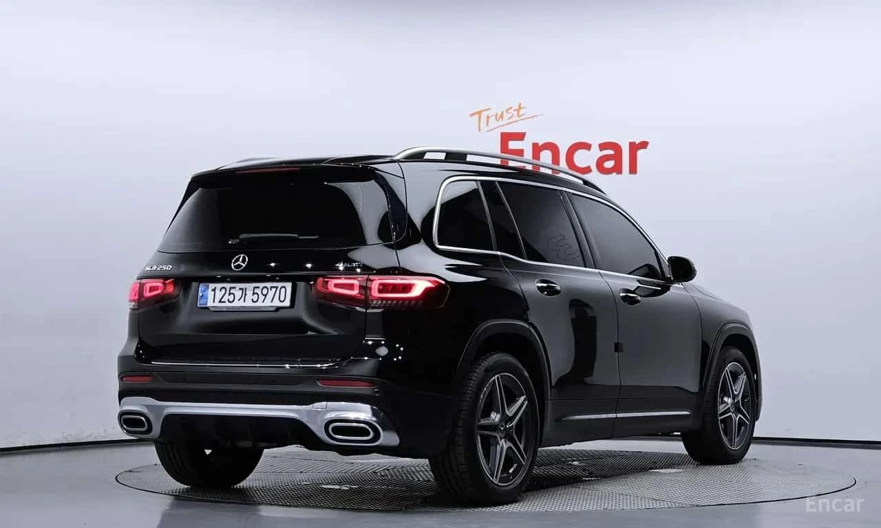 Mercedes-Benz GLB 250 GLB250 4MATIC/ФИНАНСИРАНЕ/АМГ ПАКЕТ, снимка 2 - Автомобили и джипове - 55565860